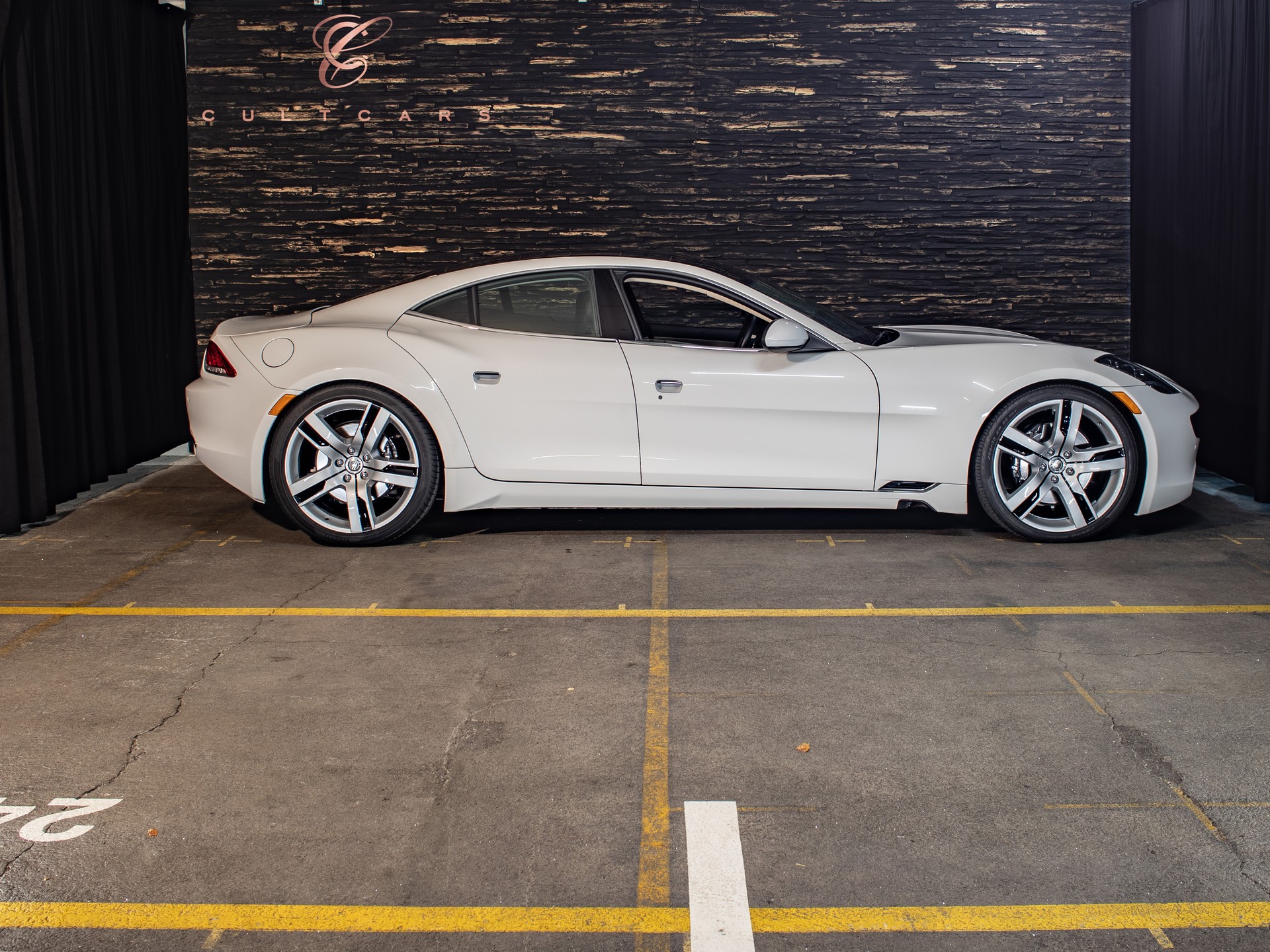 FISKER Karma Standard