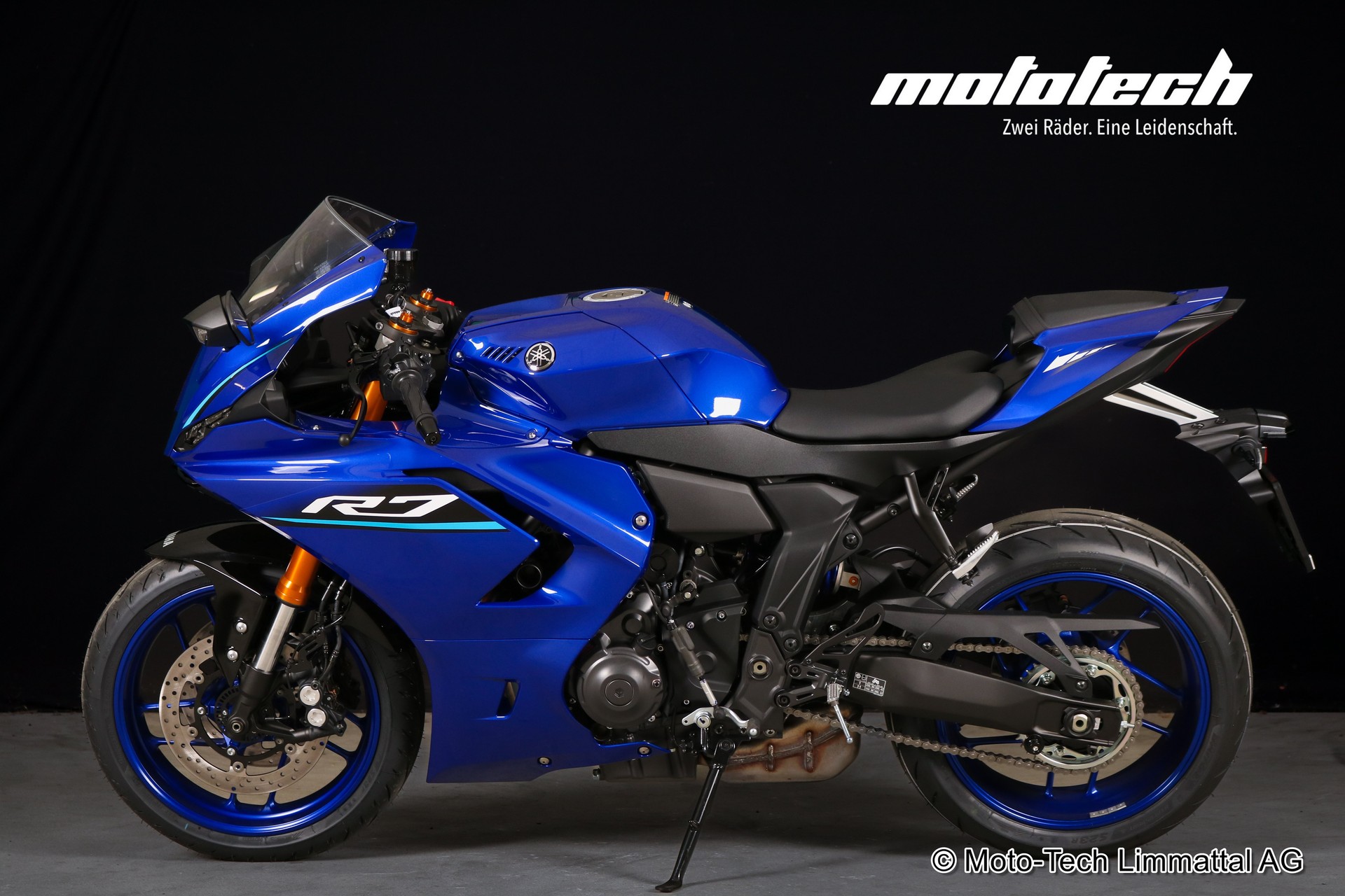 YAMAHA YZF-R7-image-4