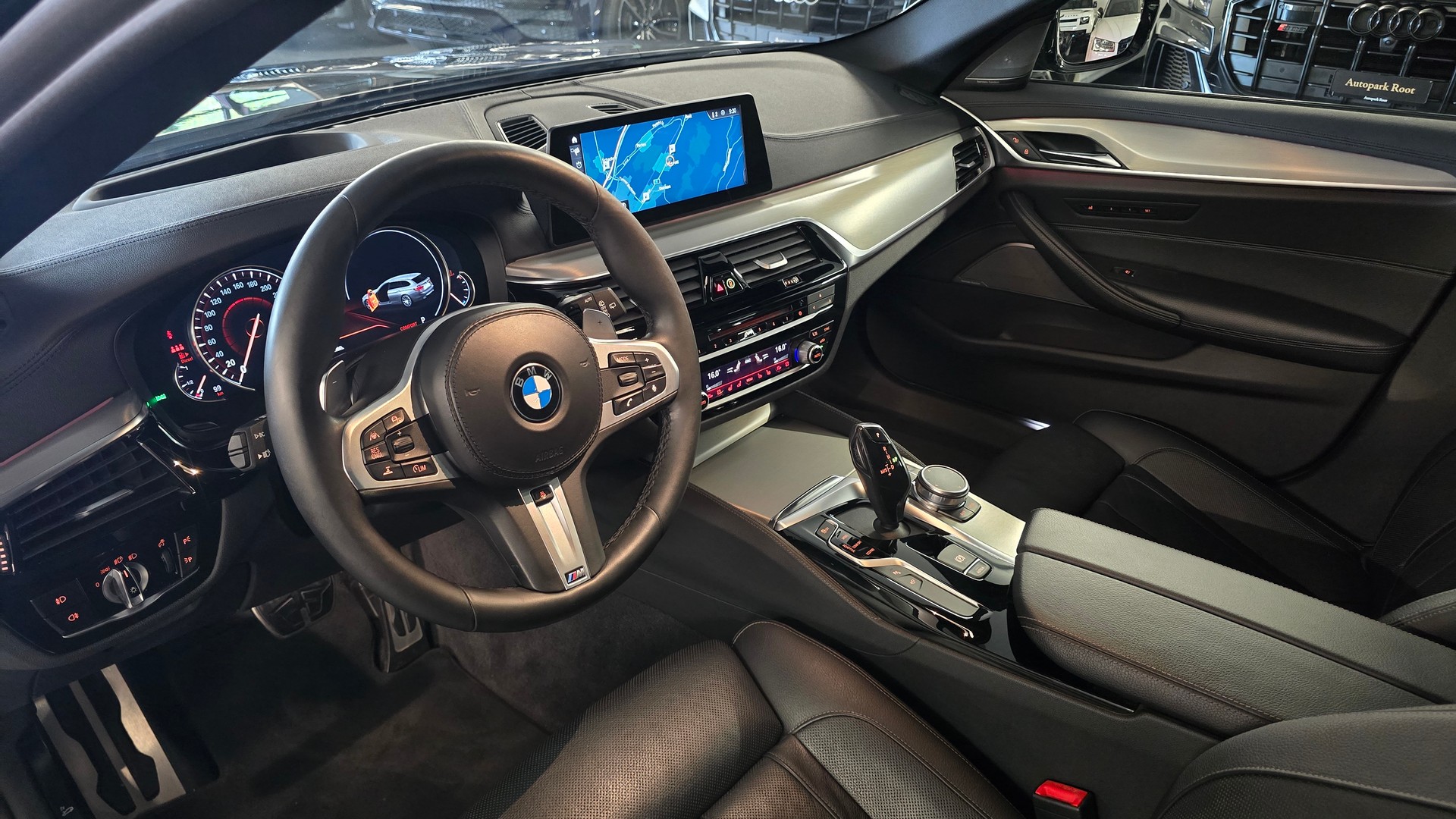 BMW 540d xDrive Touring M Sport Paket Steptronic-image-13
