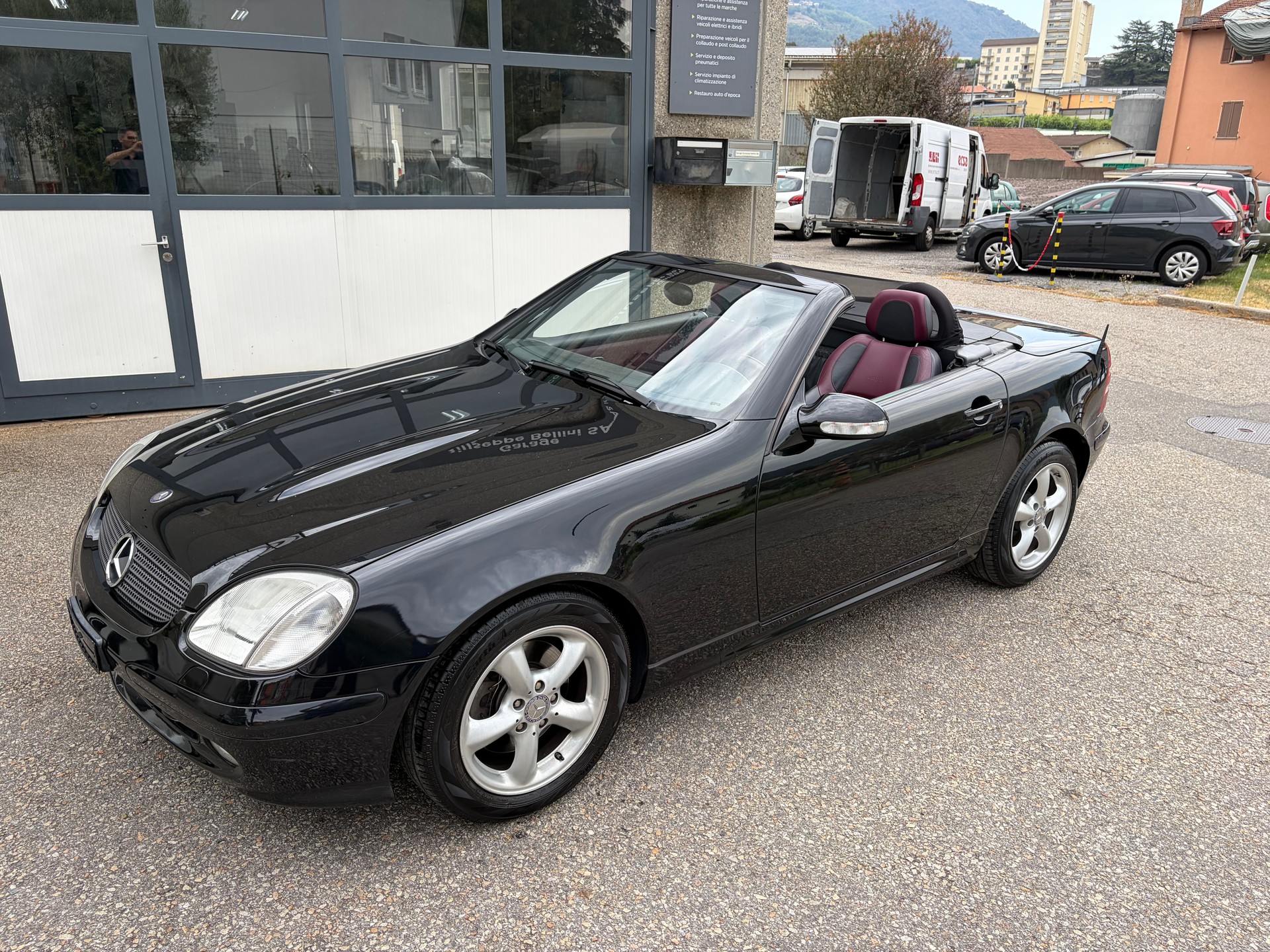 MERCEDES-BENZ SLK 320-image-12