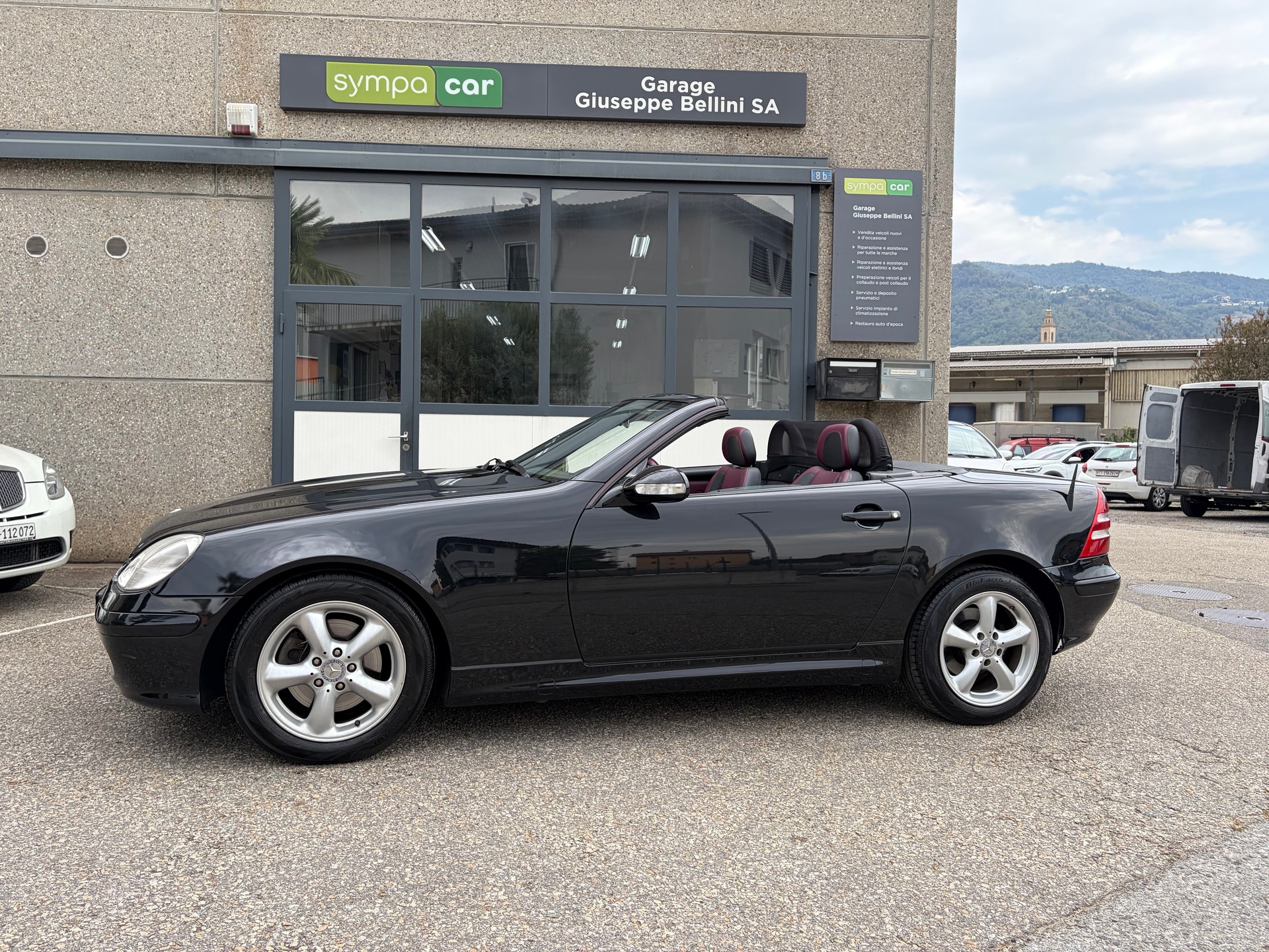MERCEDES-BENZ SLK 320