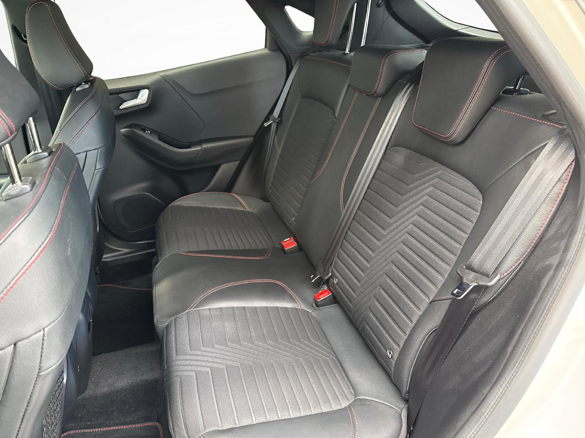FORD Puma 1.0 EcoB ST-Line X-image-10