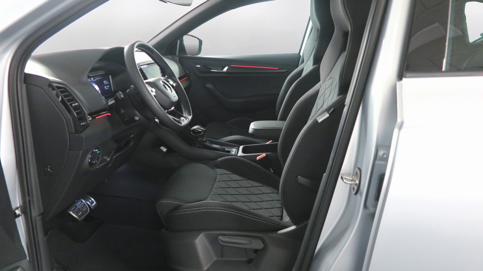 SKODA Karoq 1.5 TSI ACT SportLine DSG-image-9