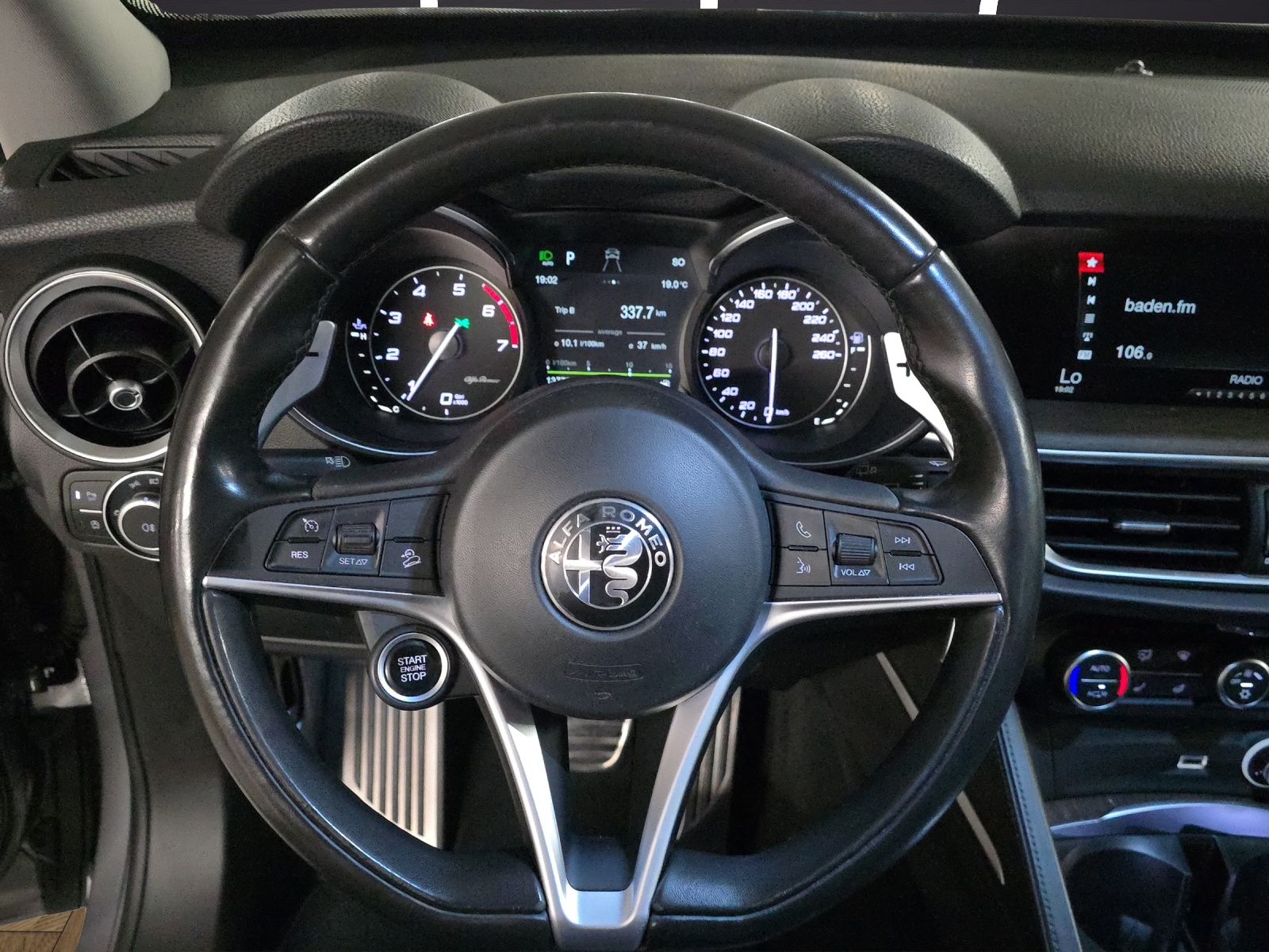 ALFA ROMEO 2.0 First Edition Q4 Automatic CH-Fahrzeug-image-11