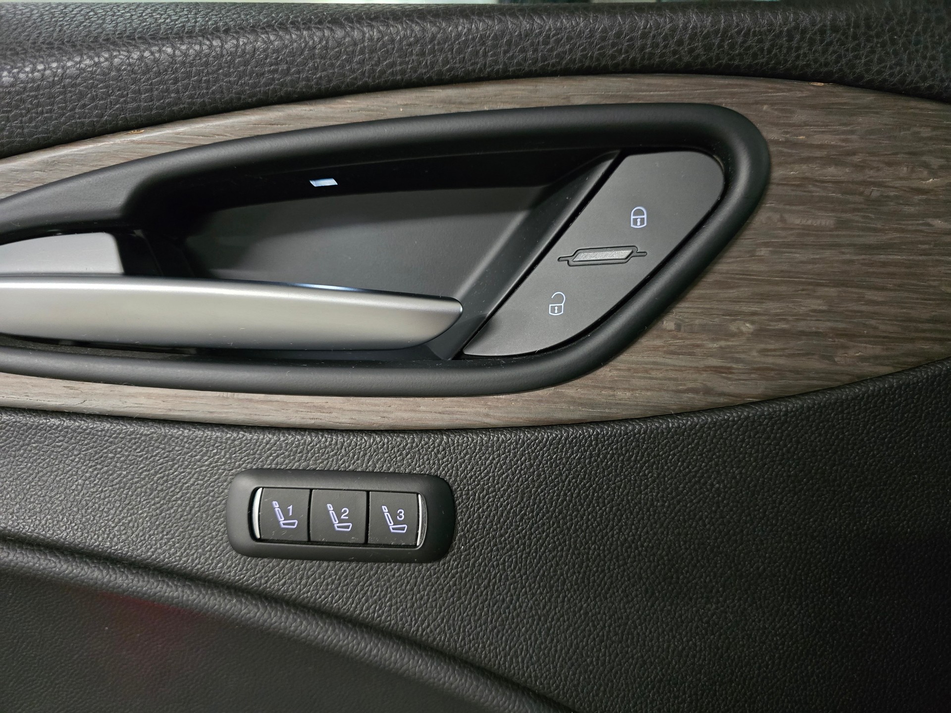 ALFA ROMEO 2.0 First Edition Q4 Automatic CH-Fahrzeug-image-16