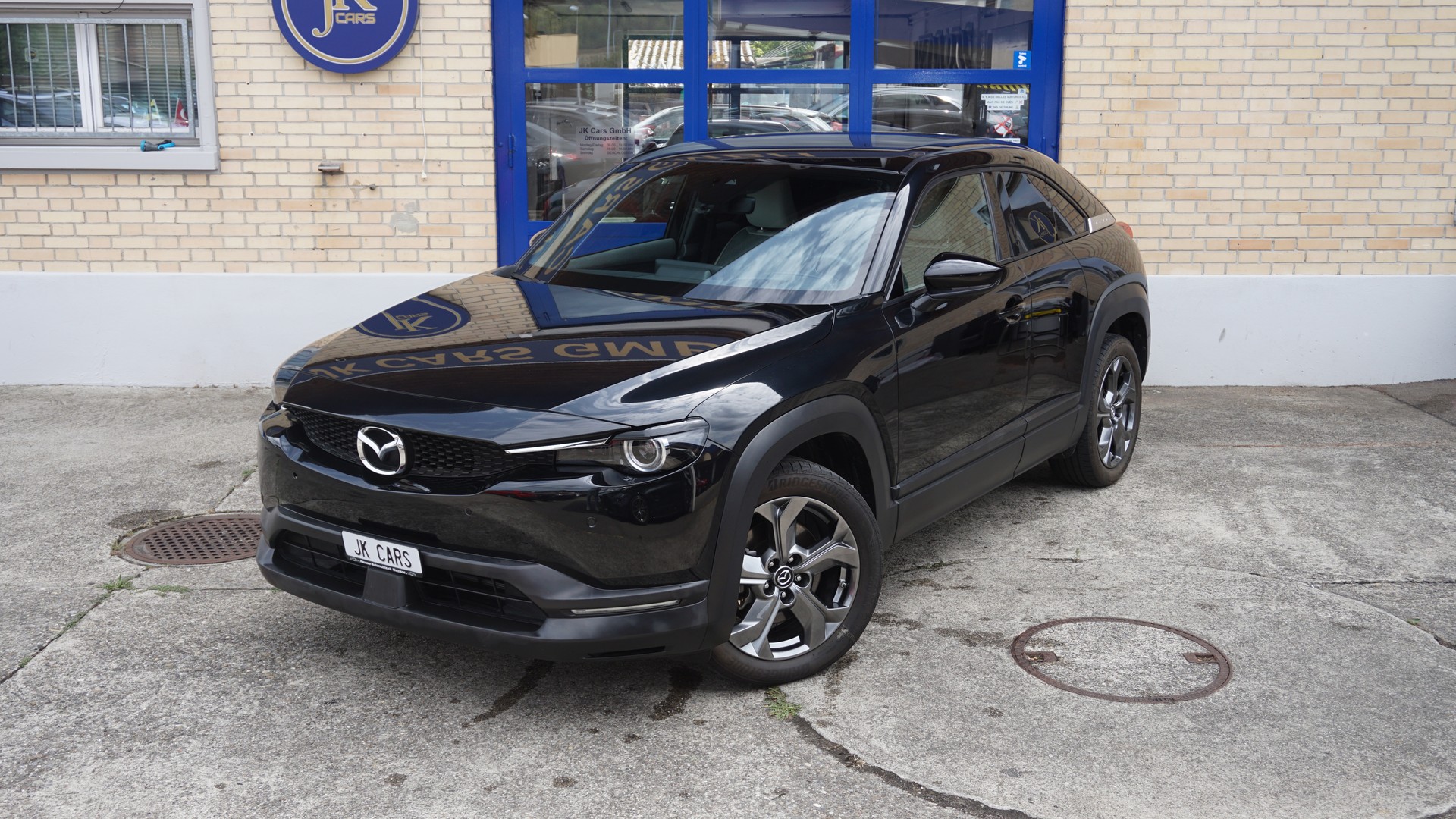 MAZDA MX-30 e-Skyactiv Revolution-showroom-element-3