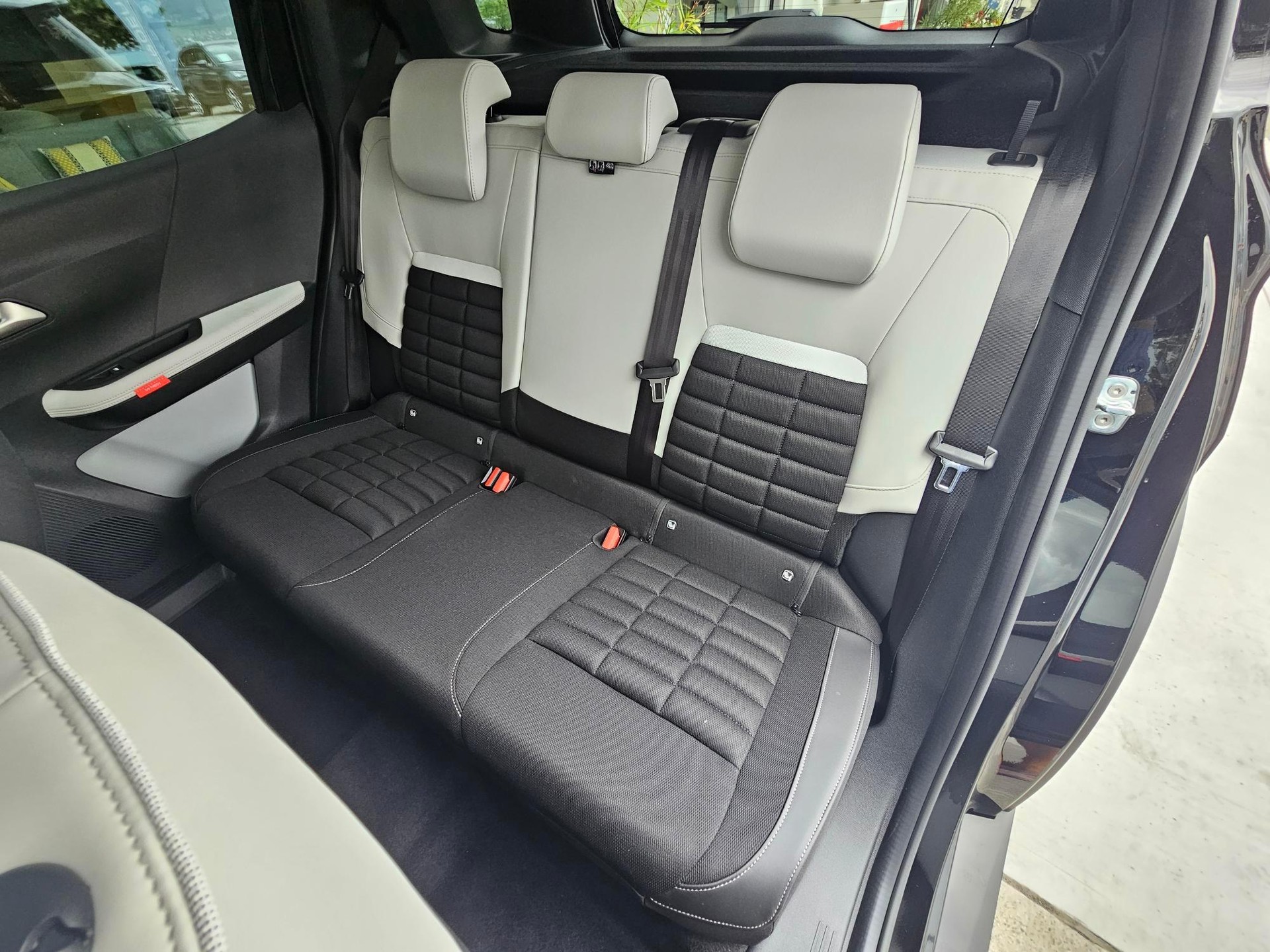 CITROEN C3 Aircross 1.2 Hybrid Plus-image-7