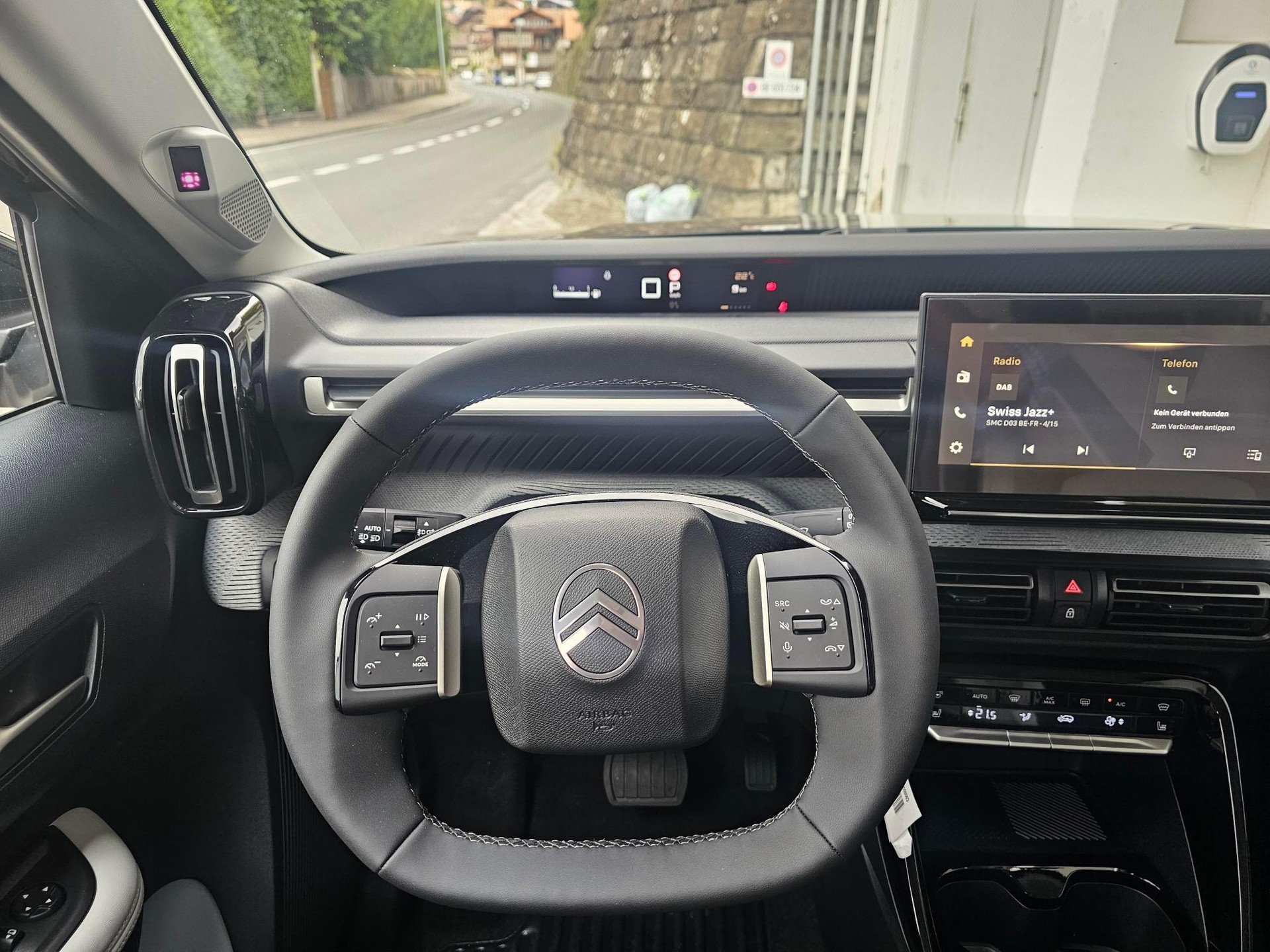 CITROEN C3 Aircross 1.2 Hybrid Plus-image-8