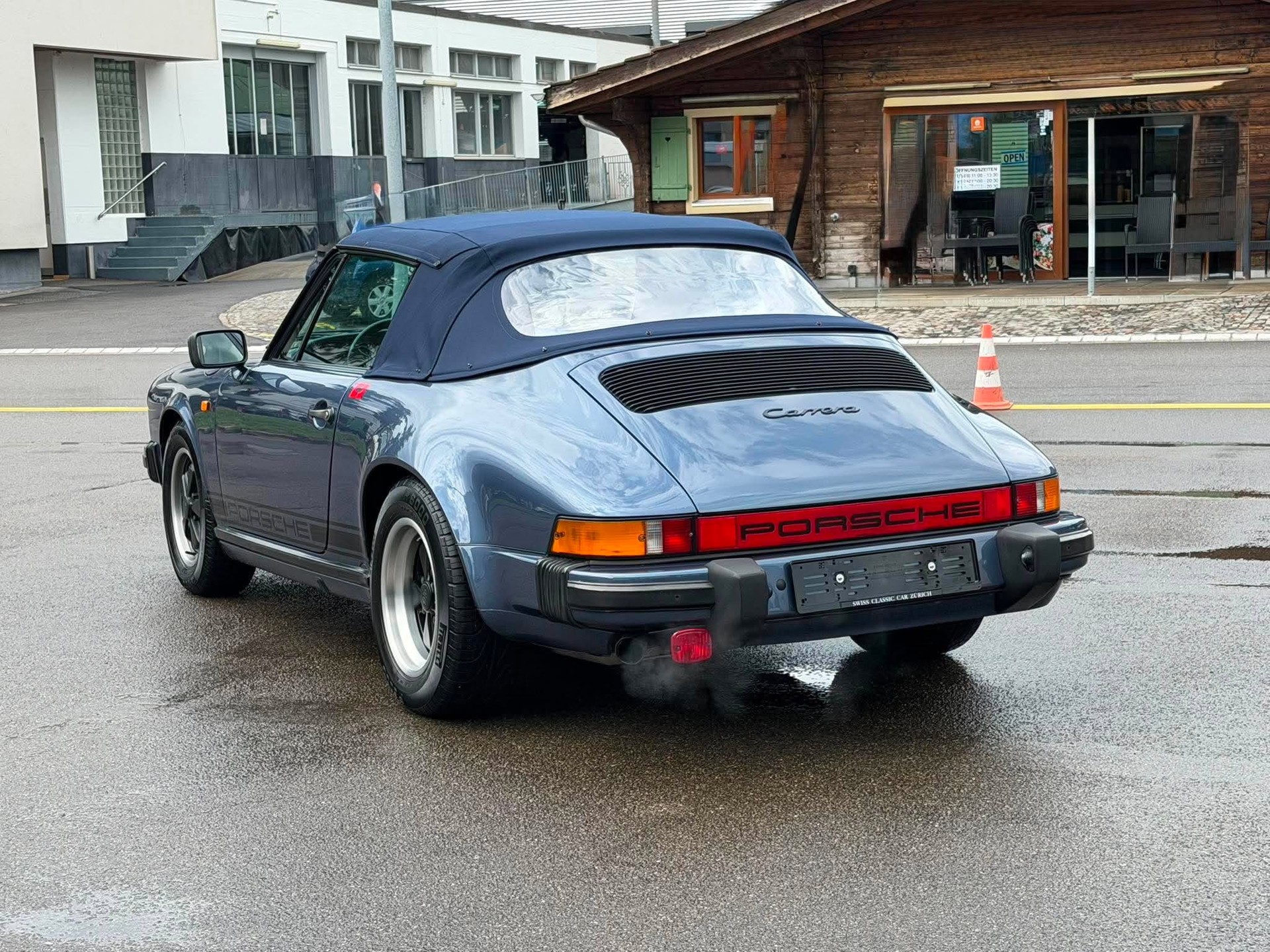 PORSCHE 911 Carrera Cabrio-image-7