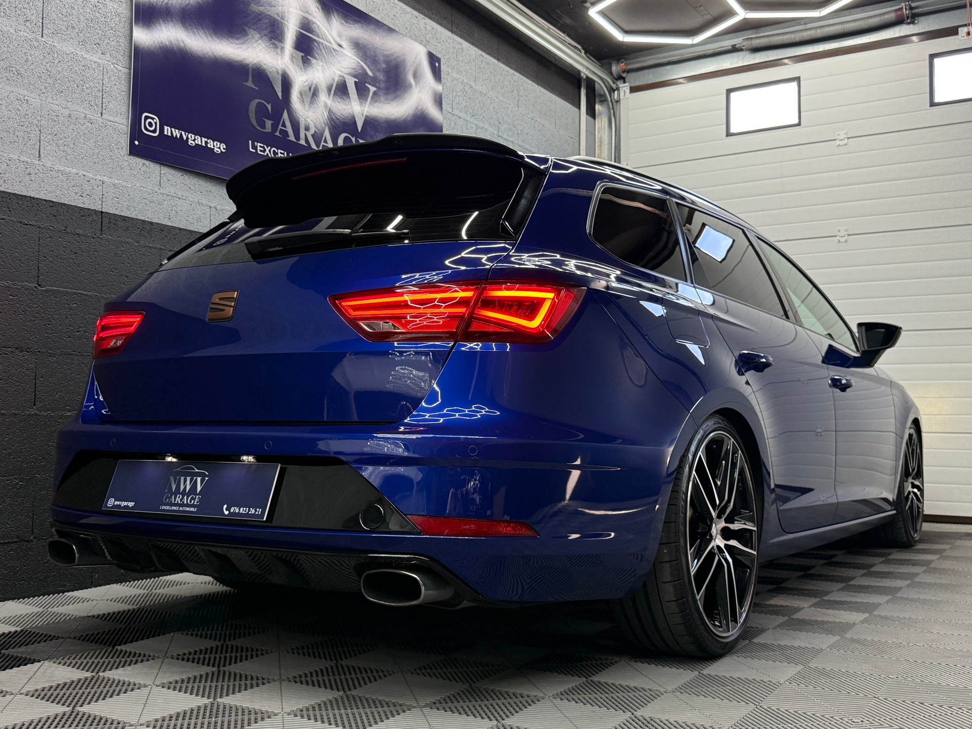 SEAT Leon ST 2.0 TSI Cupra 300 4 Drive DSG-image-7