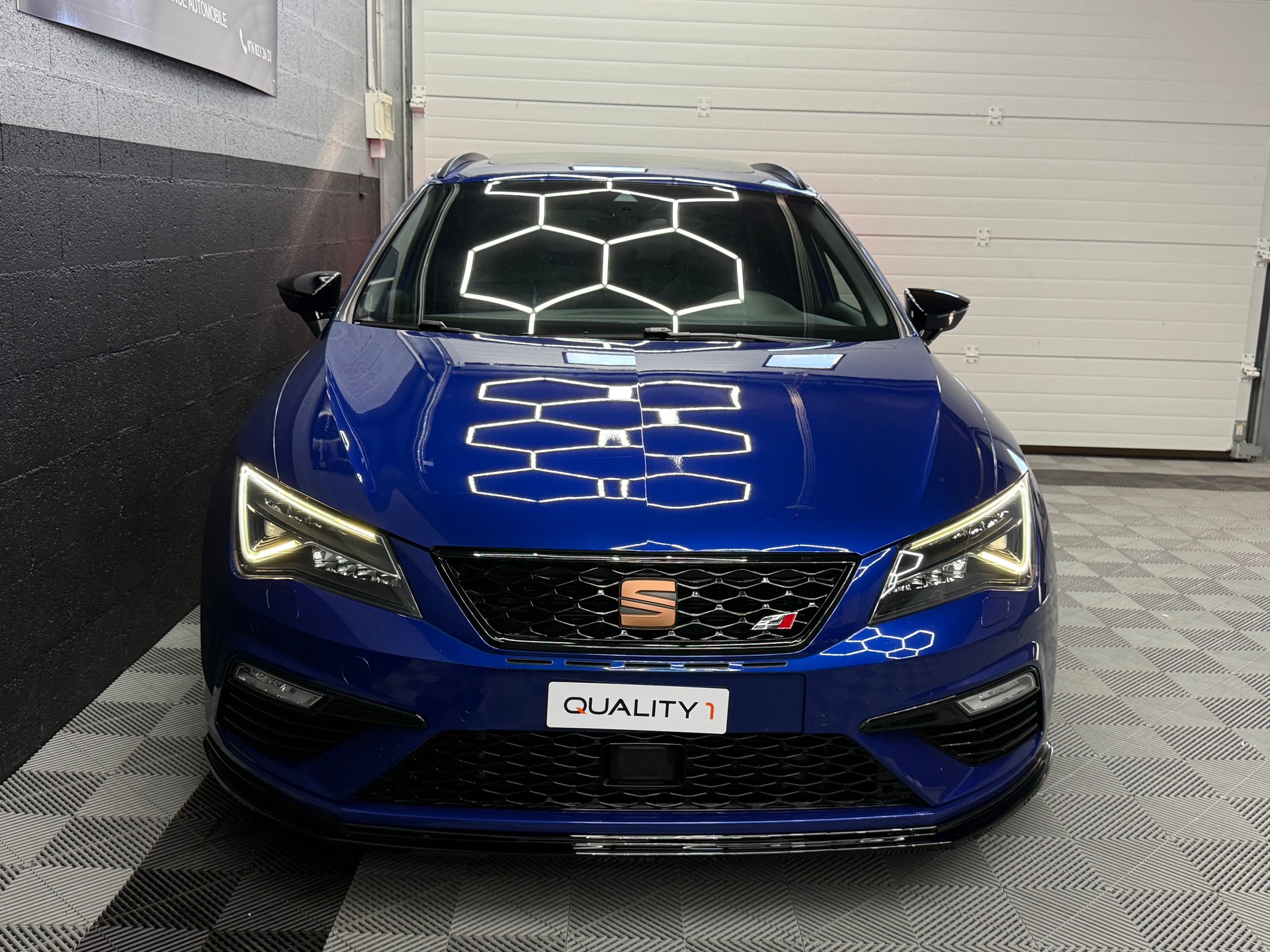 SEAT Leon ST 2.0 TSI Cupra 300 4 Drive DSG-image-3