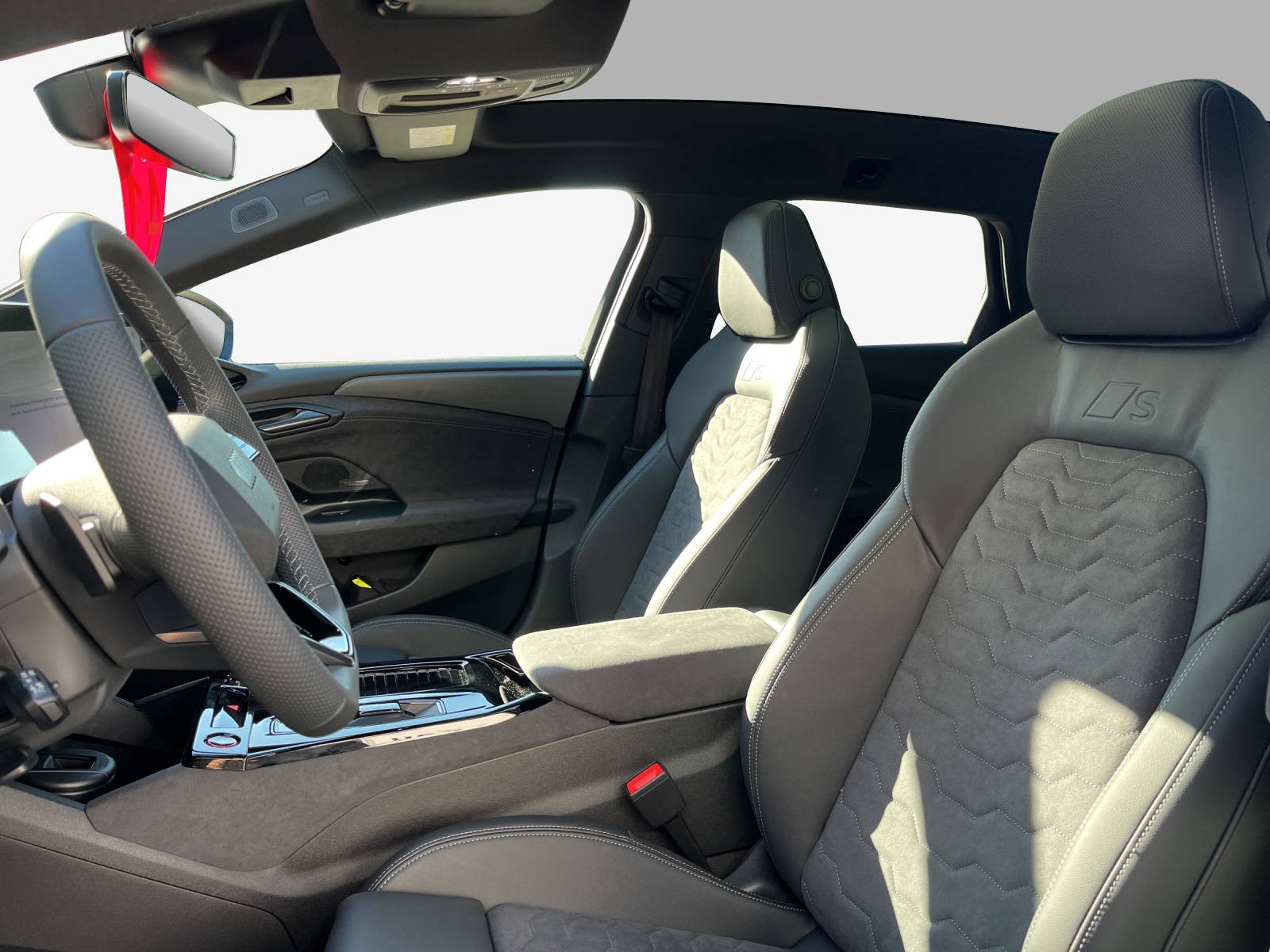 AUDI S6 Avant e-tron quattro-image-7