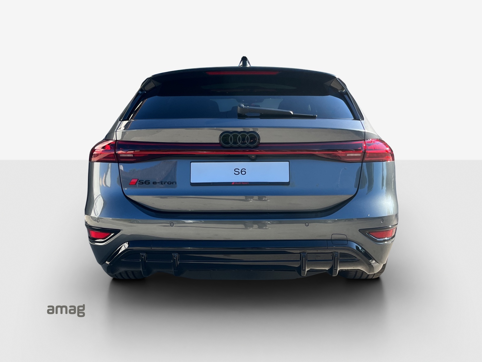 AUDI S6 Avant e-tron quattro-showroom-element-3