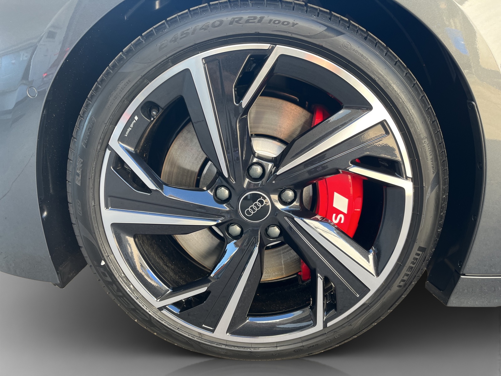 AUDI S6 Avant e-tron quattro-image-14