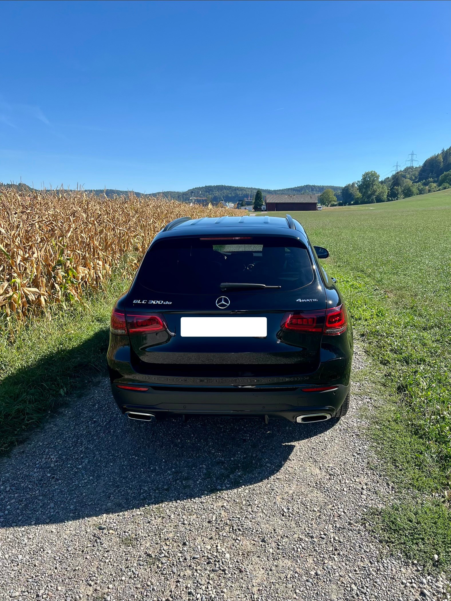 MERCEDES-BENZ GLC 300 de AMG Line 4m-image-3