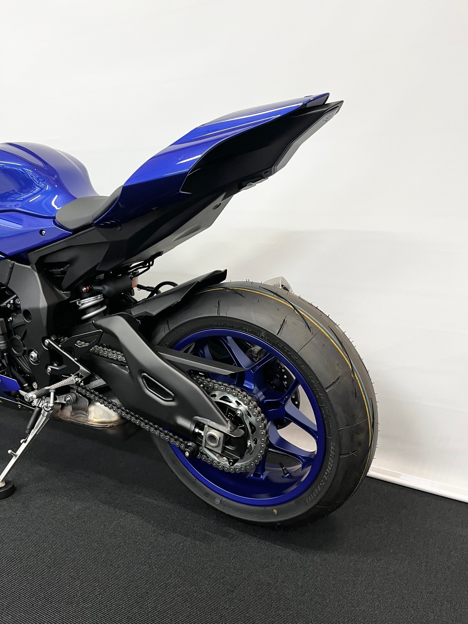 YAMAHA YZF-R1 ABS-image-6