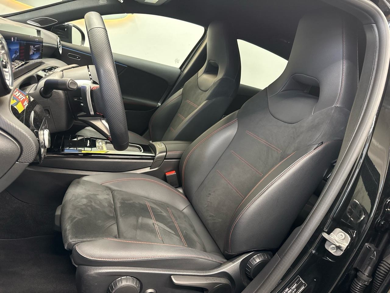 MERCEDES-BENZ A 250 4Matic 8G-DCT-showroom-element-3