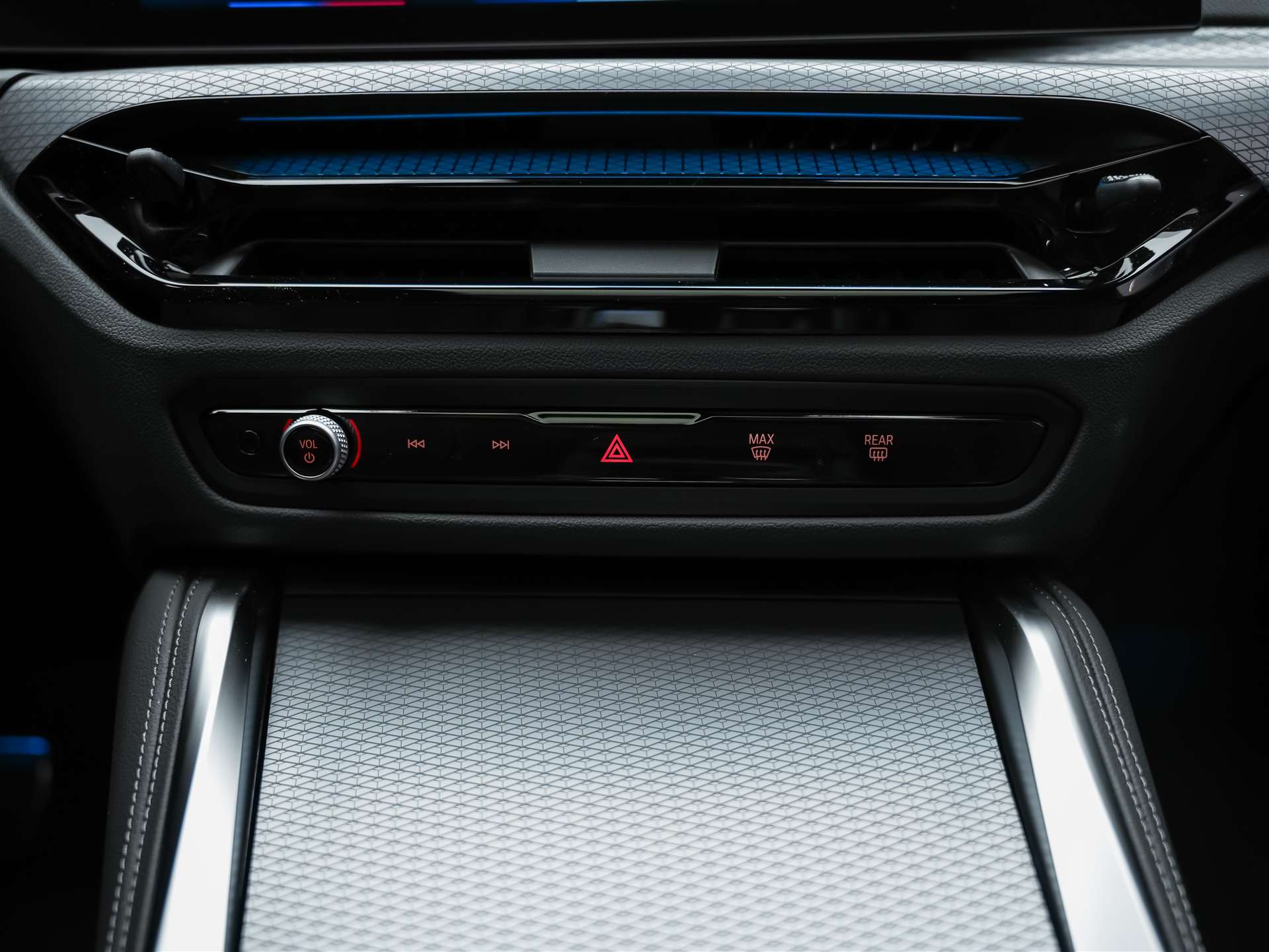 BMW M440i xDrive Gran Coupé Steptronic *Facelift 2025*Panorama*Harman/Kardon*Head-UP*-image-24