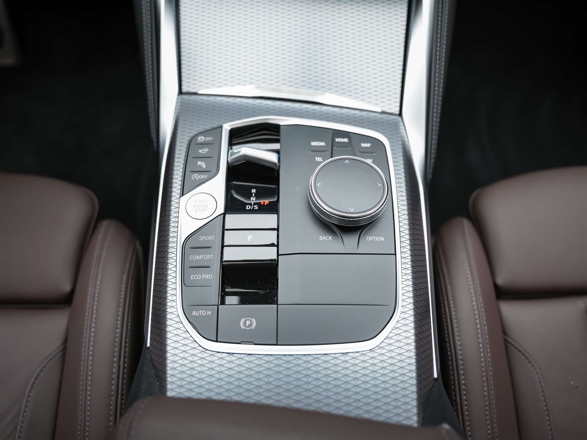BMW M440i xDrive Gran Coupé Steptronic *Facelift 2025*Panorama*Harman/Kardon*Head-UP*-image-23