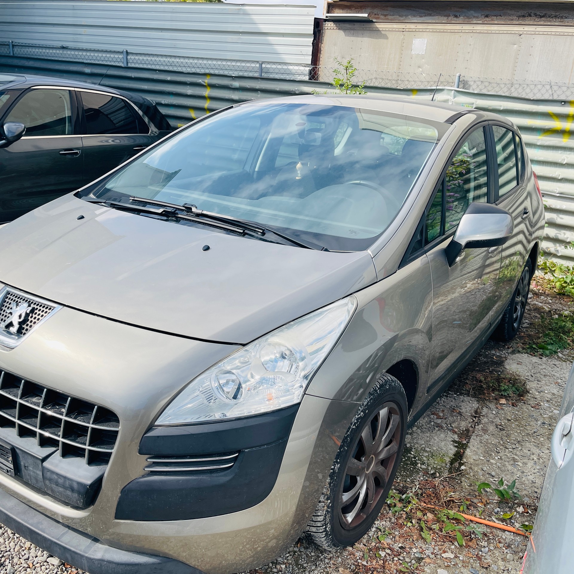 PEUGEOT 3008 1.6 16V VTI Trendy Clim-image-2