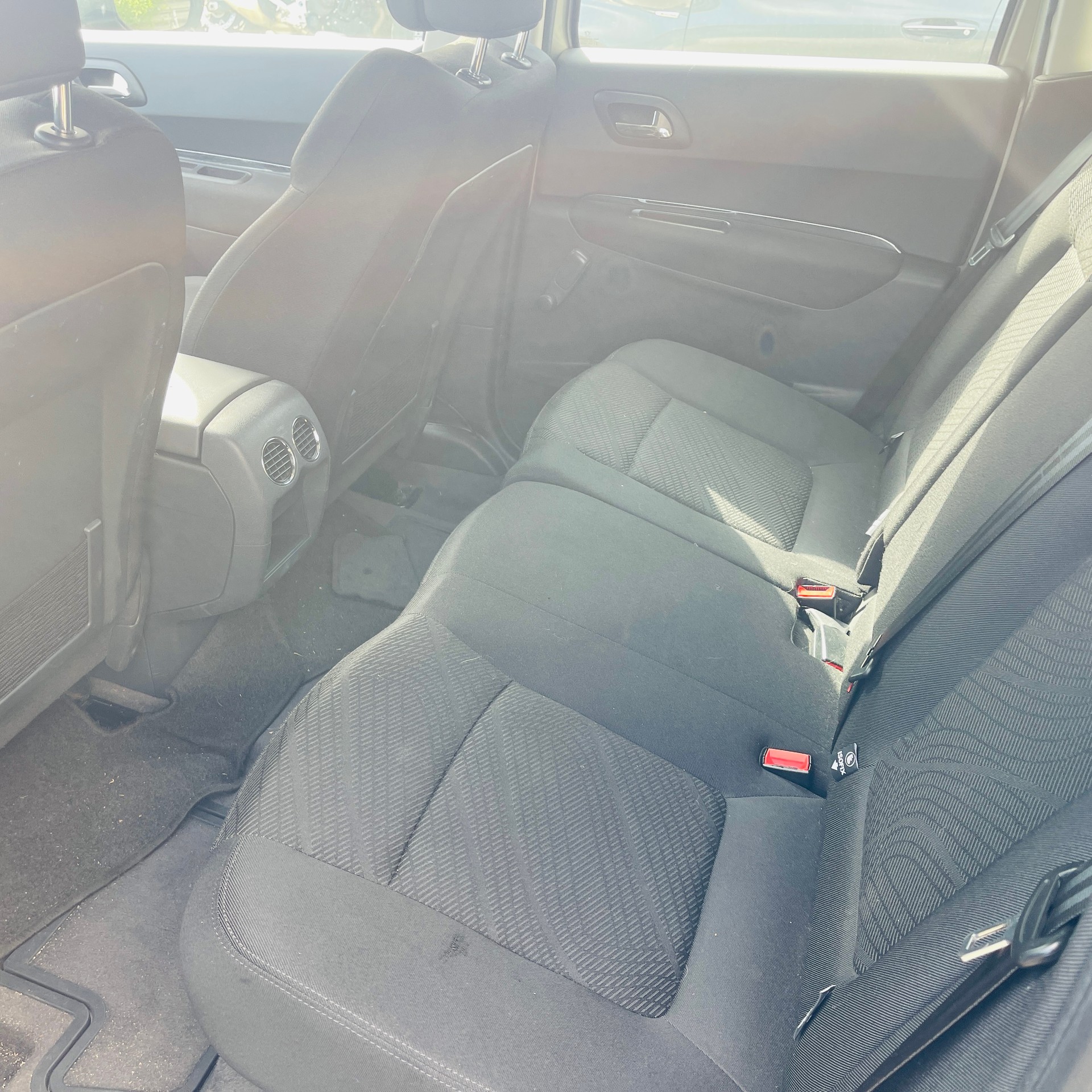 PEUGEOT 3008 1.6 16V VTI Trendy Clim-image-8