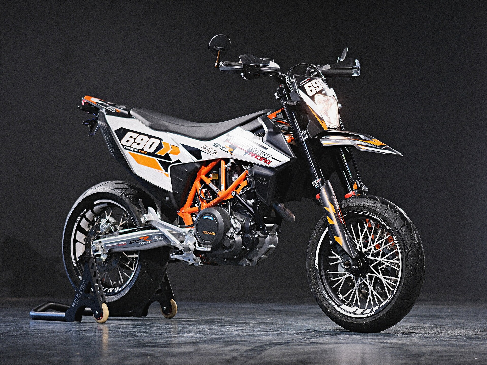 KTM 690 SMC R ABS (35 kW)-image-0