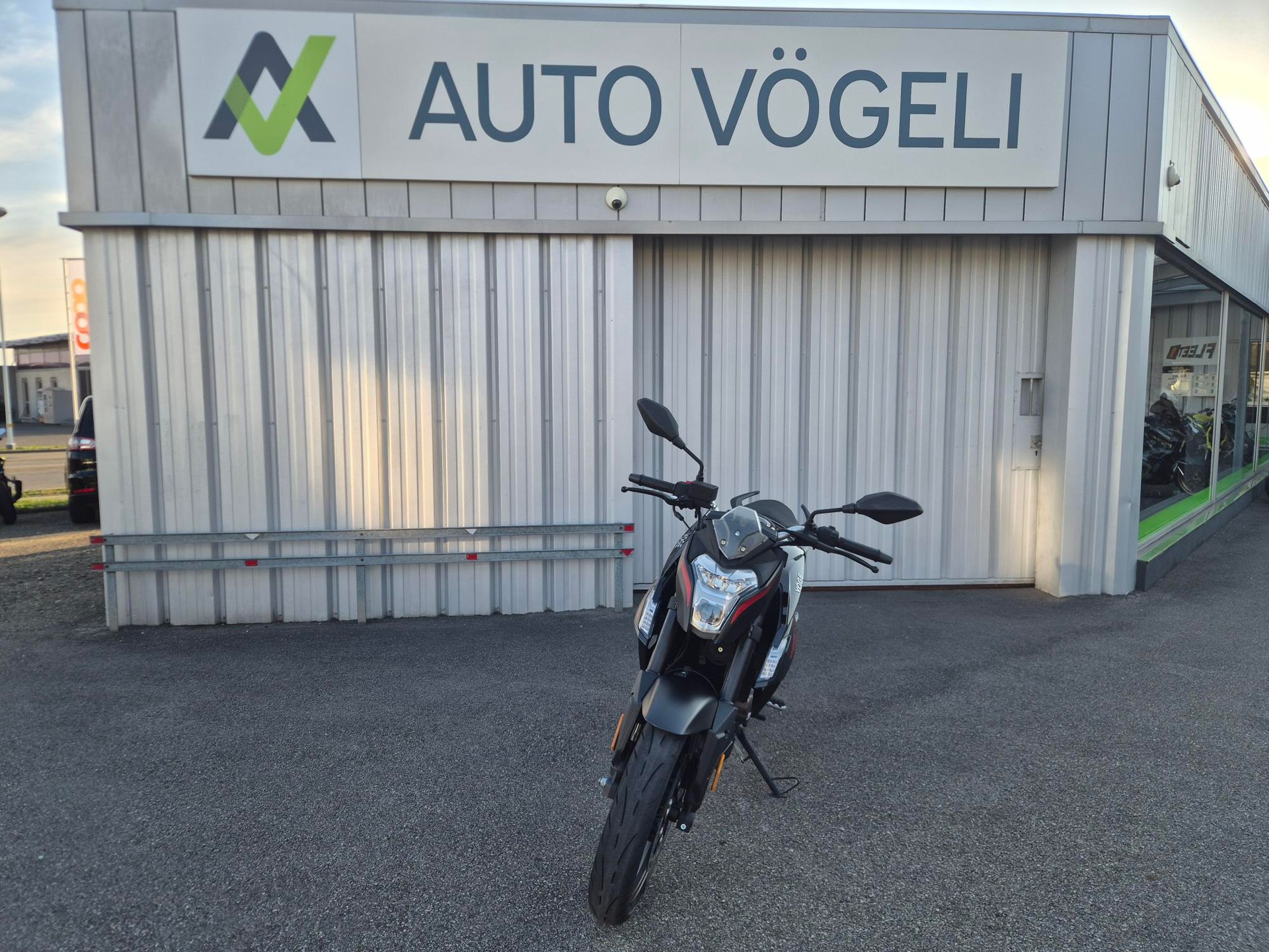 VOGE 300 R-image-1