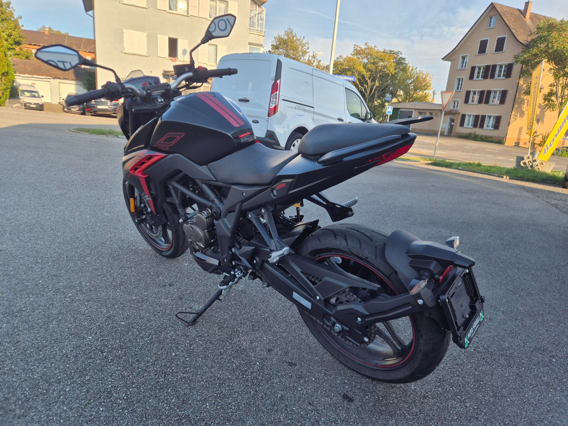 VOGE 300 R-image-3
