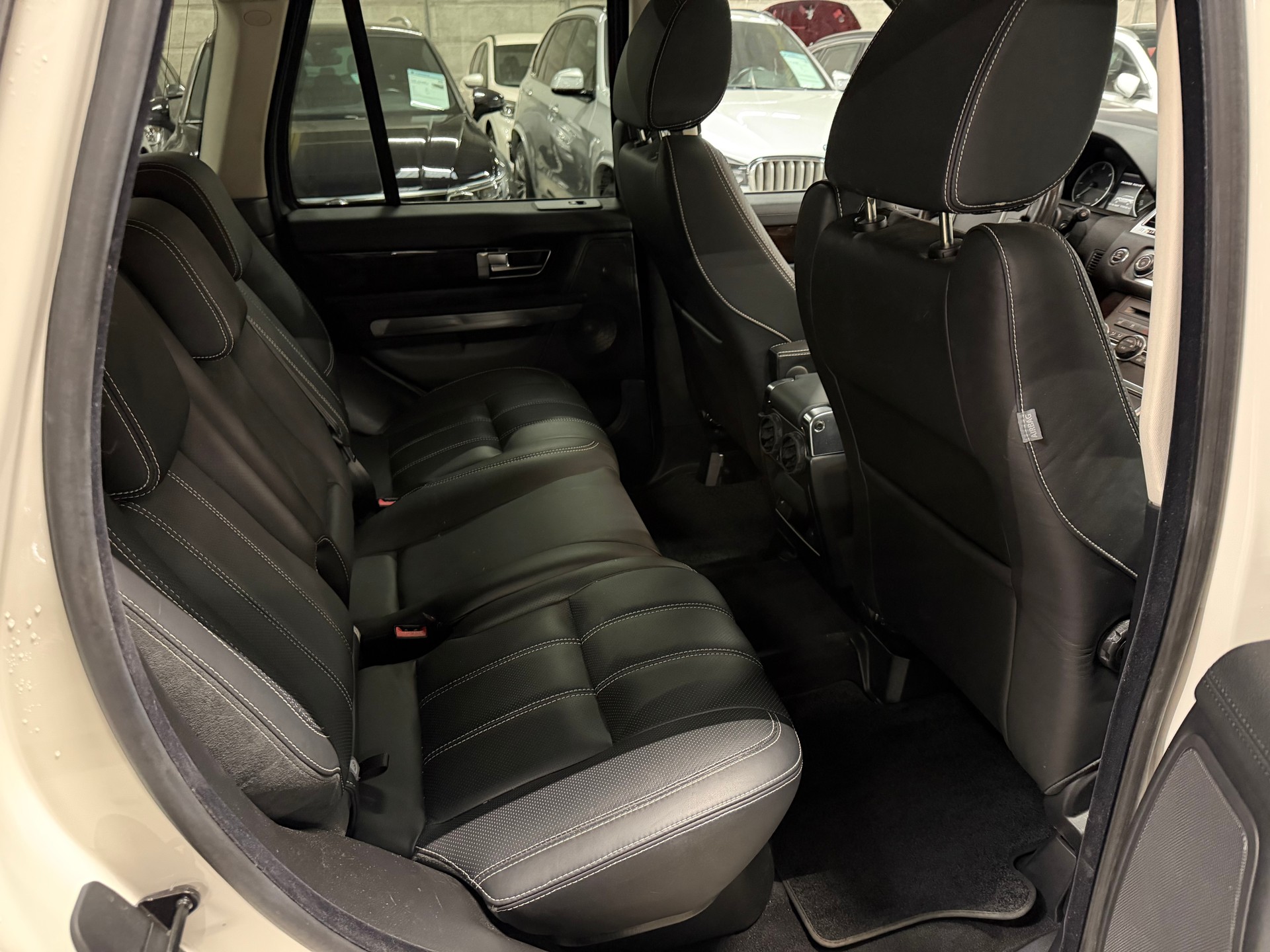 LAND ROVER Range Rover Sport 3.6 TDV8 Autobiography Automatic-image-13