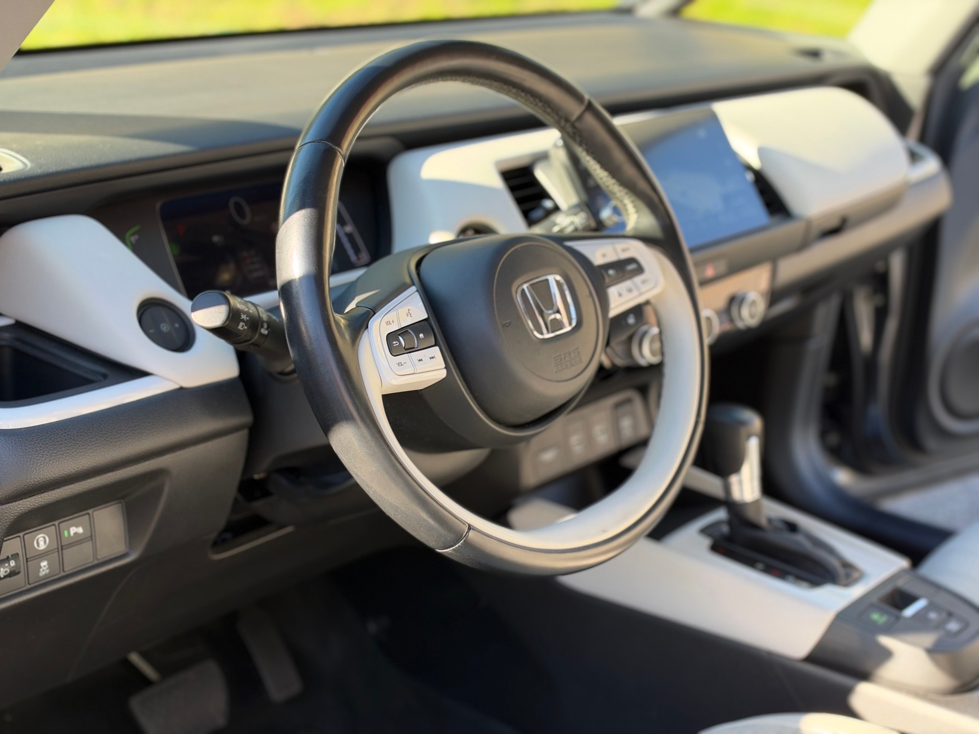 HONDA Jazz 1.5i-MMD Executive E-CVT-image-12