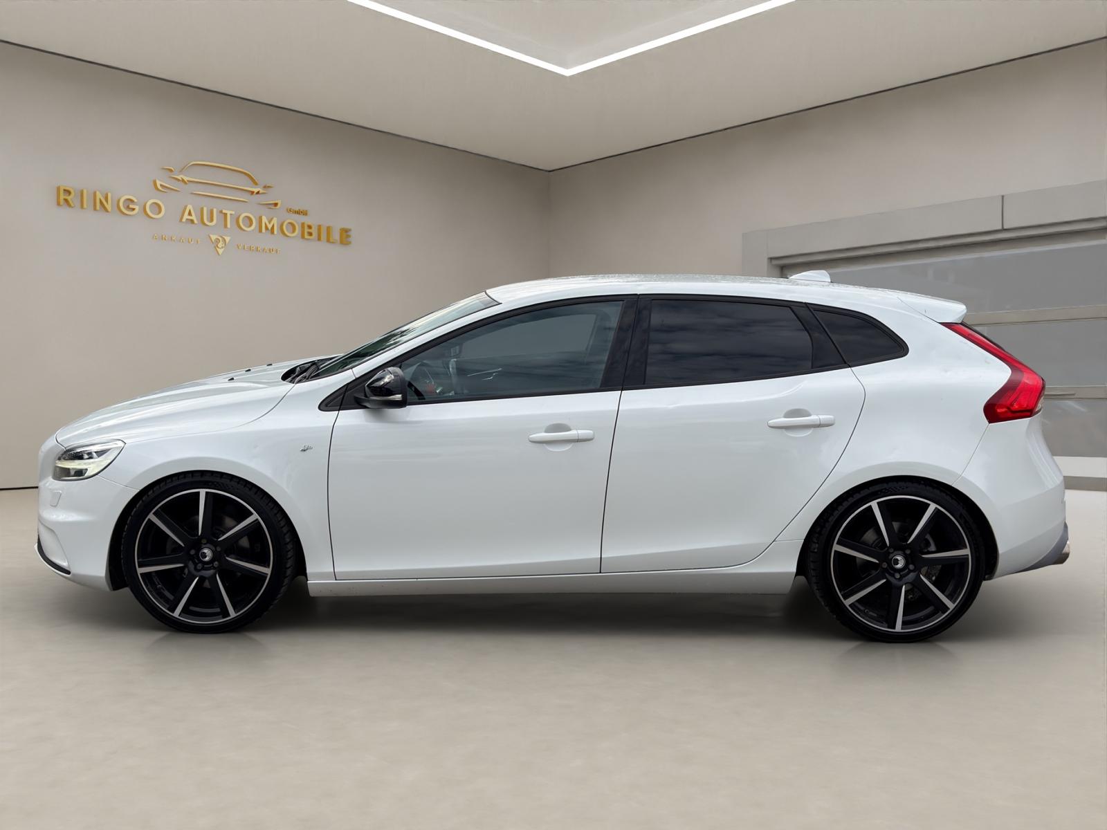 VOLVO V40 T2 Kinetic R-Design-showroom-element-2