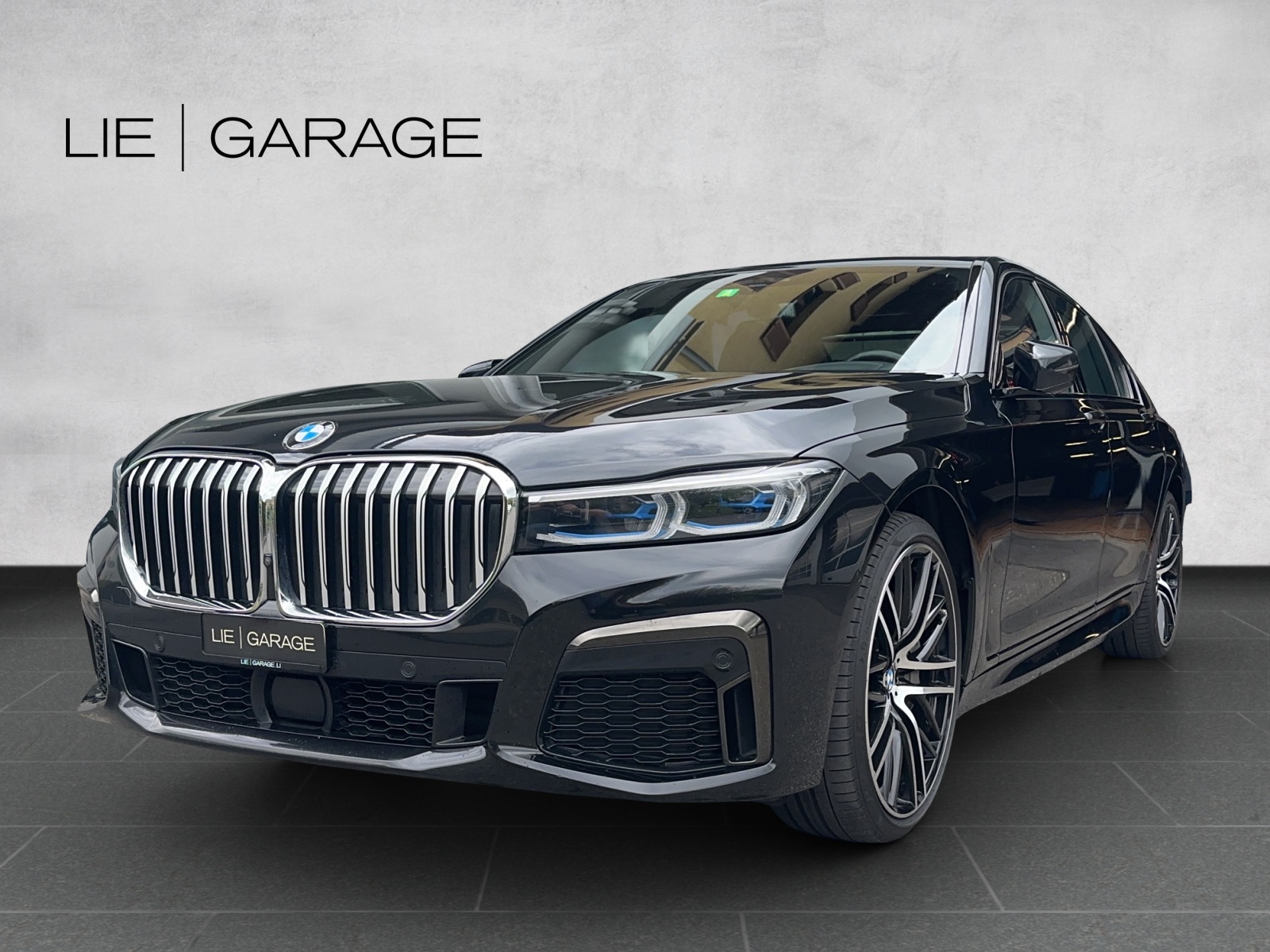 BMW 750i xDrive Steptronic
