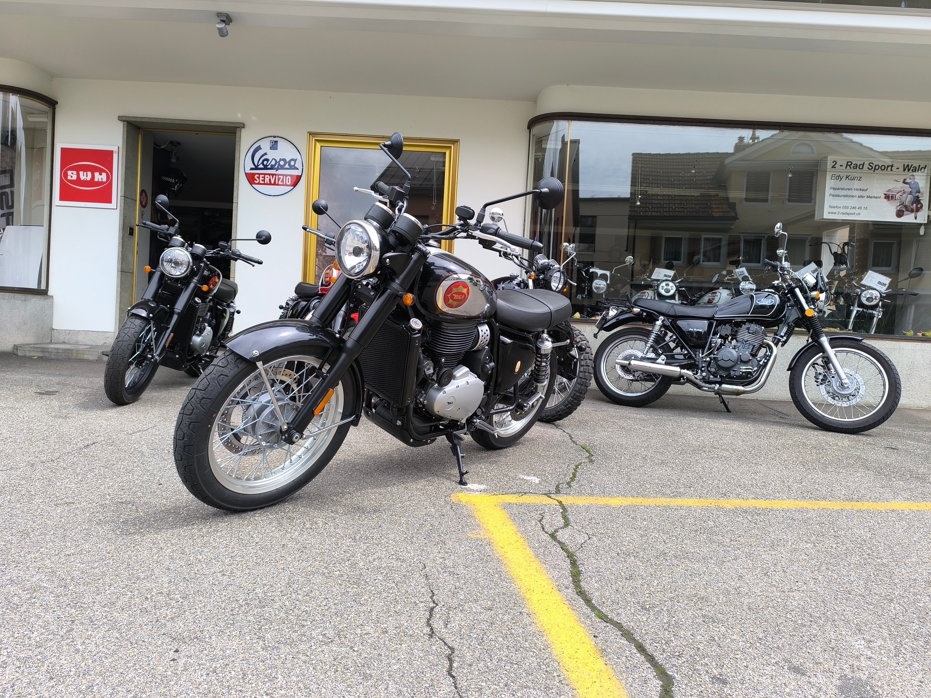 BSA BSA Gold Star 650 schwarz chrom-image-3