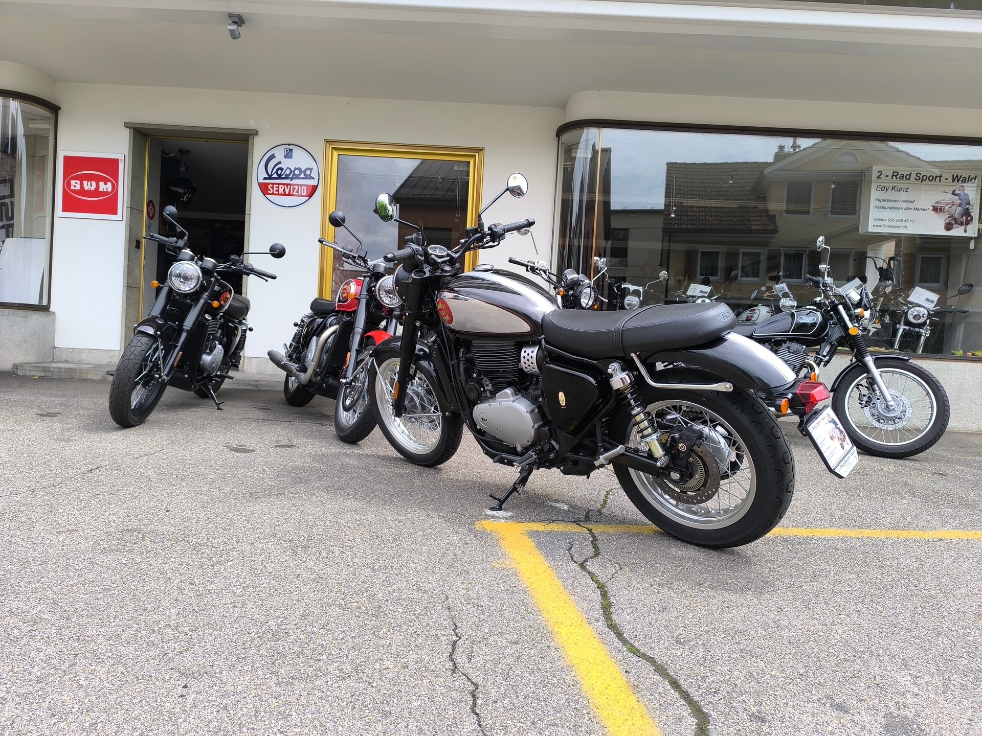 BSA BSA Gold Star 650 schwarz chrom-image-5