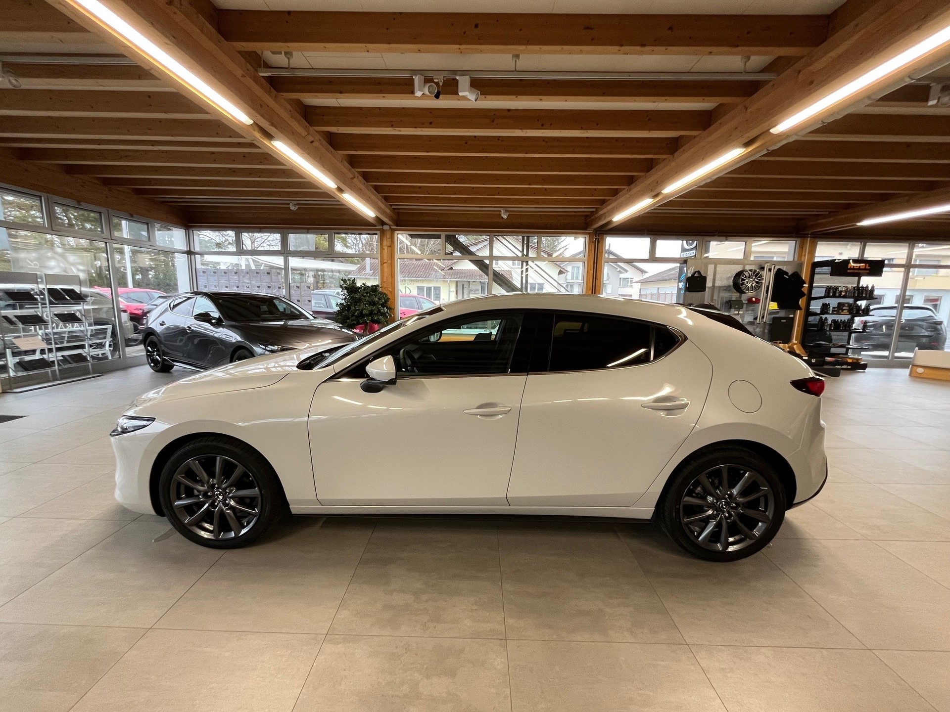 MAZDA 3 Hatchback SKYACTIV-G M Hybrid 140 Exclusive Line Automat-image-7