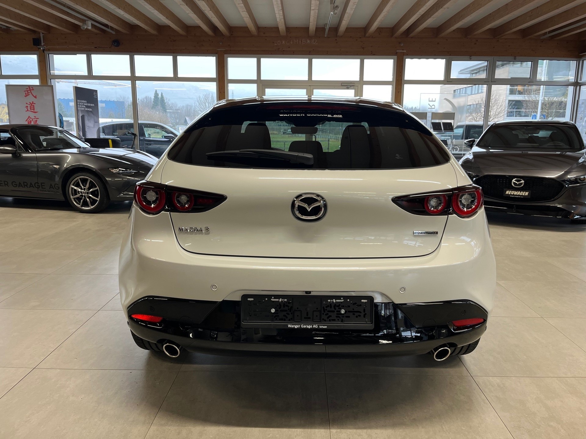 MAZDA 3 Hatchback SKYACTIV-G M Hybrid 140 Exclusive Line Automat-image-5