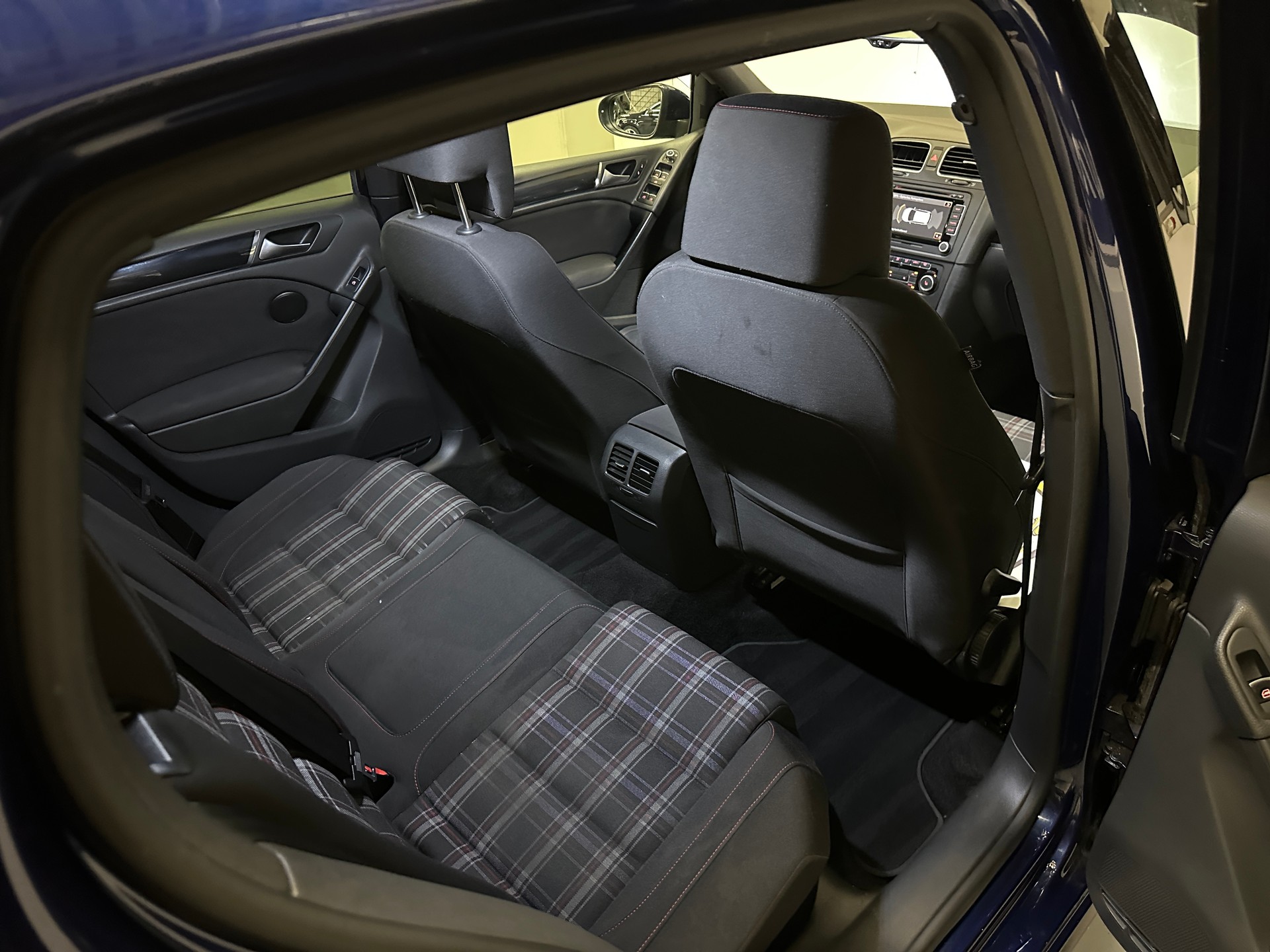 VW Golf 2.0 TSI GTI DSG-image-12