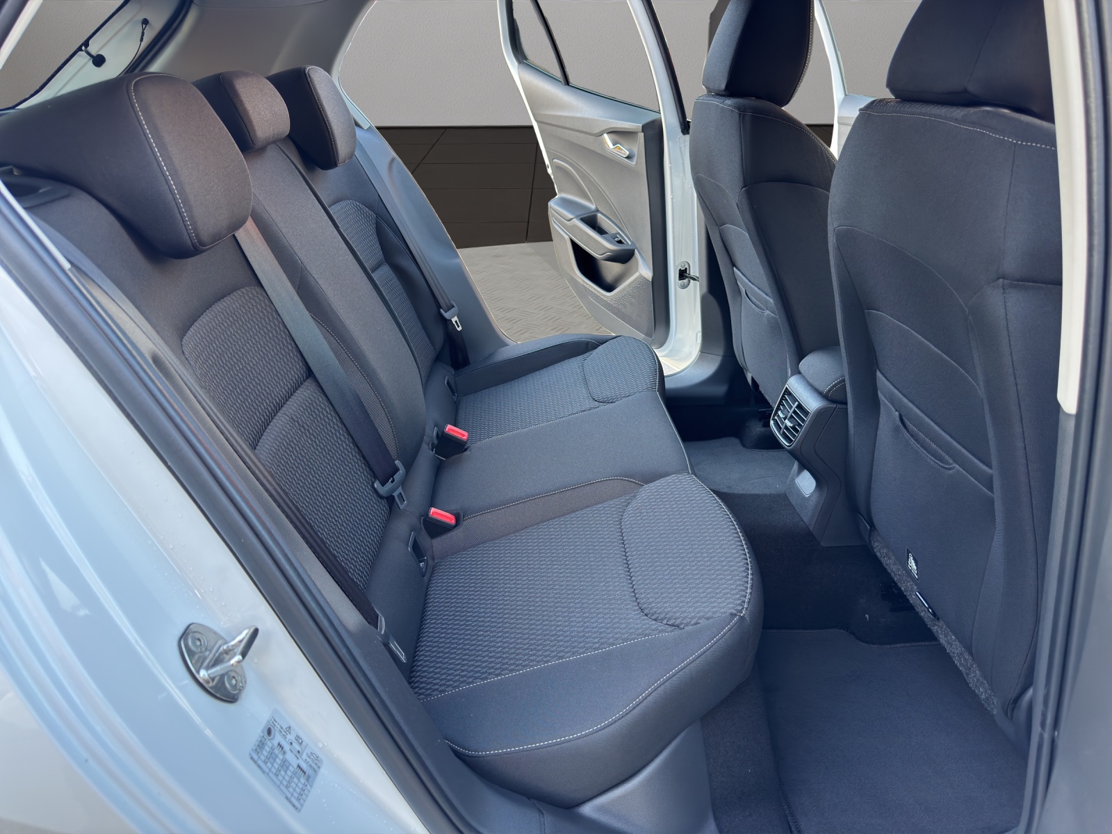 SKODA Fabia 1.0 TSI Selection DSG-image-17