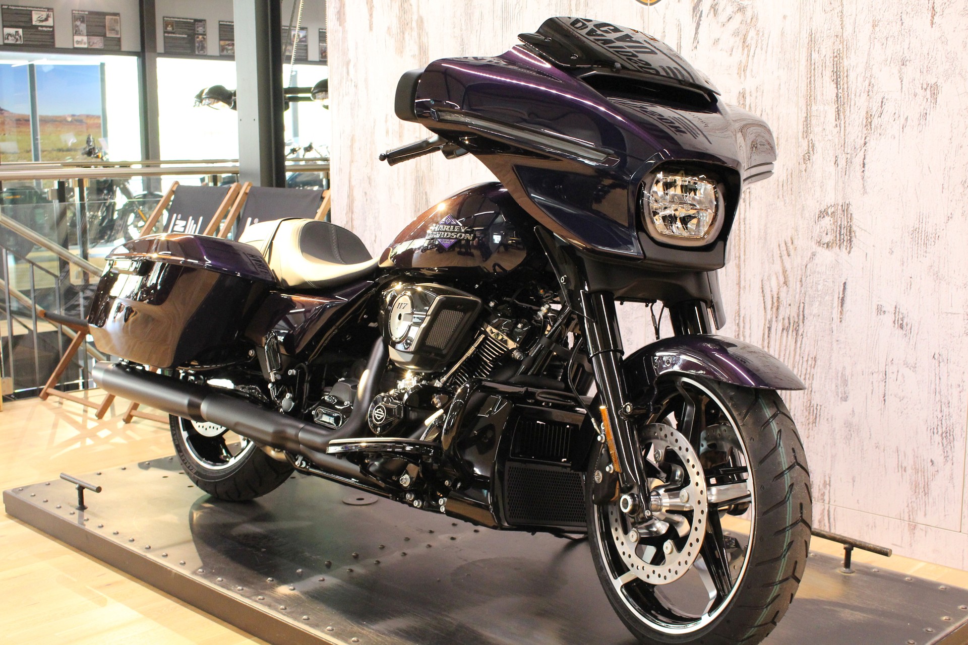 HARLEY-DAVIDSON FLHX Street Glide 117-image-2