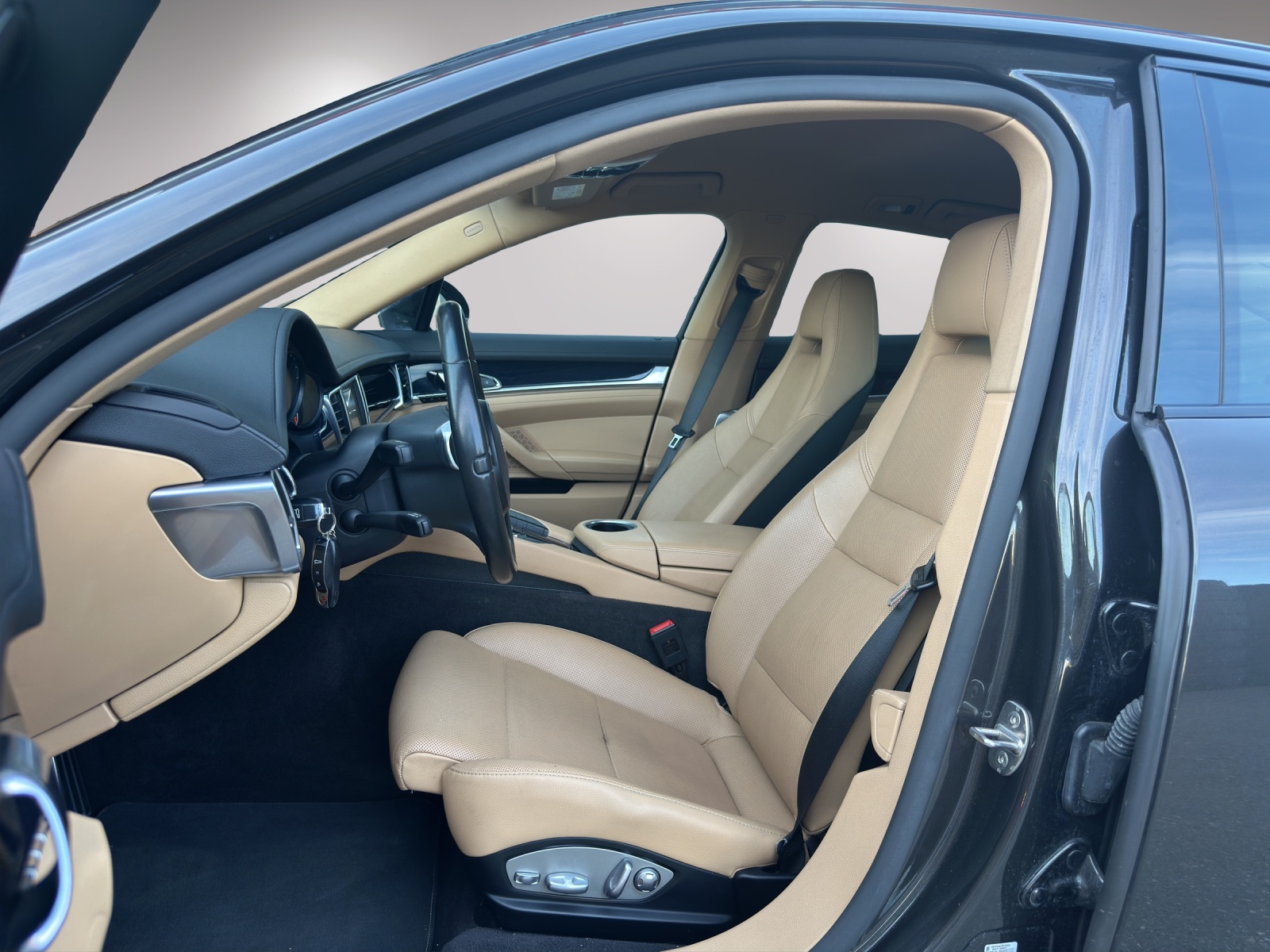 PORSCHE Panamera 3.0 Diesel Tiptronic-image-9