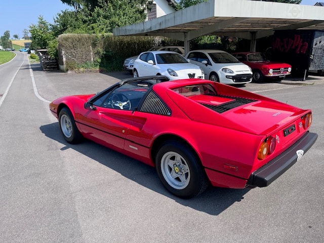 FERRARI GTS-image-5