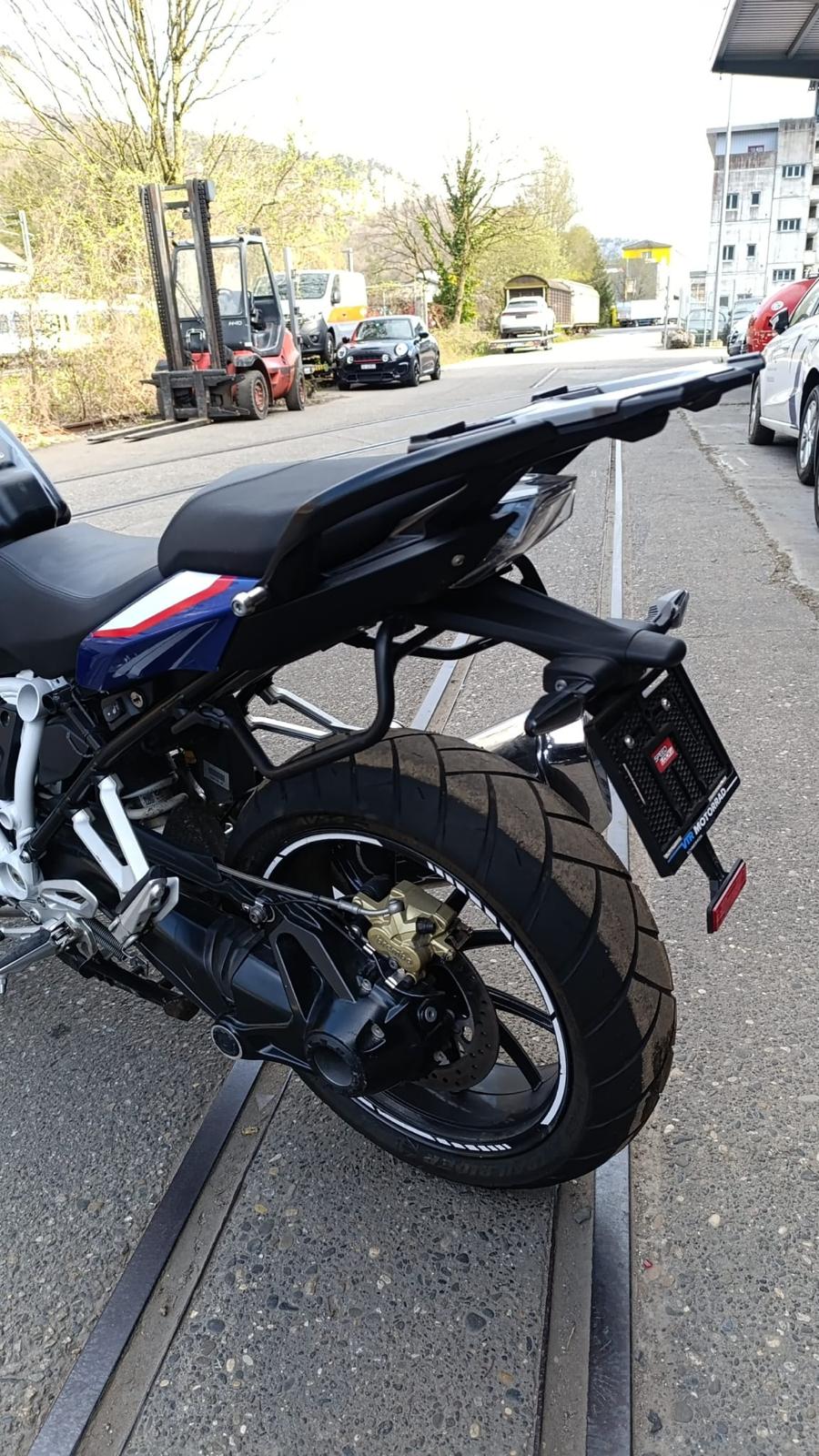BMW R 1250 R-image-2