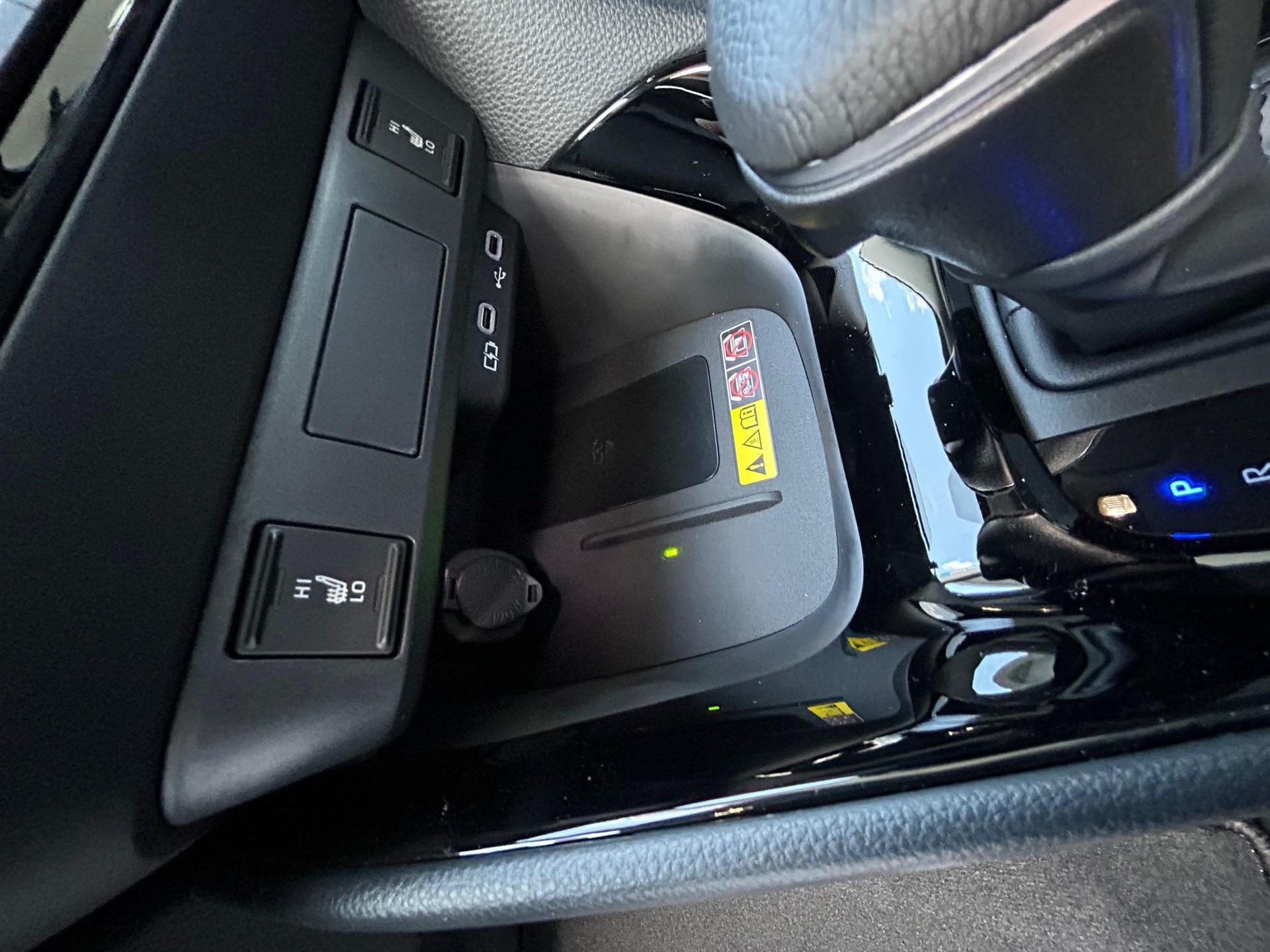 TOYOTA Yaris 1.5 VVT-i HSD Trend-image-10