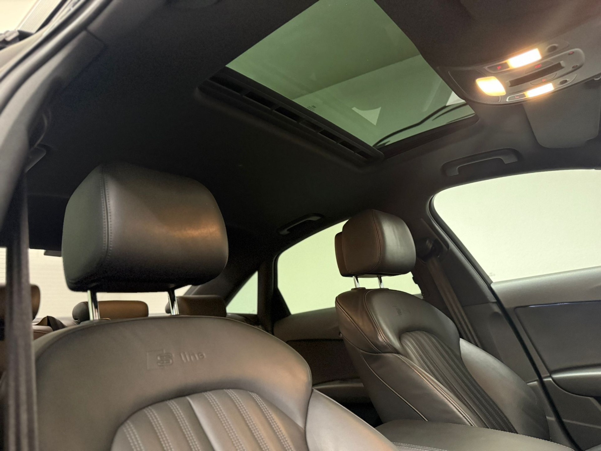 AUDI A6 Limousine 3.0 BiTDI V6 quattro tiptronic-image-11