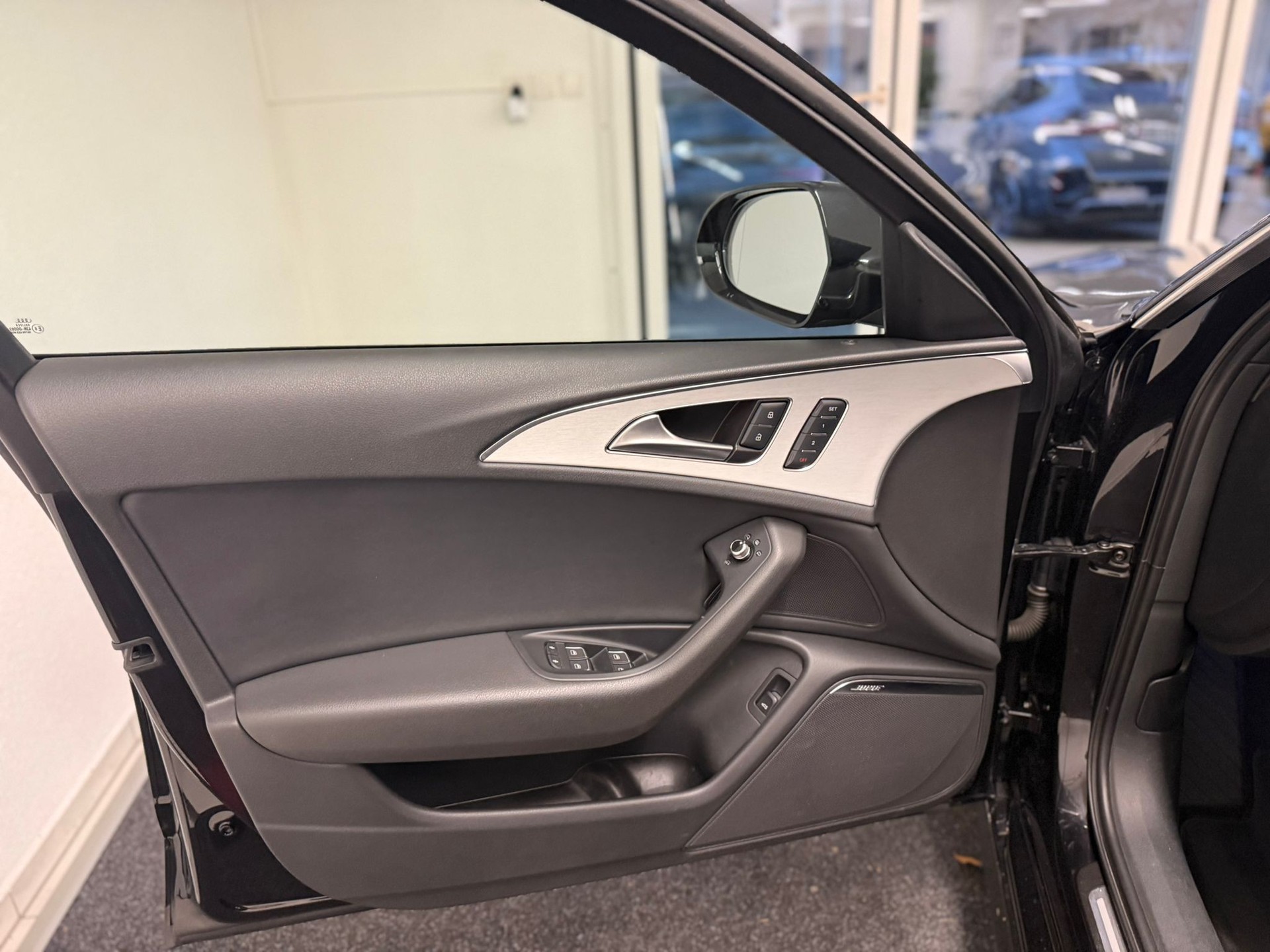 AUDI A6 Limousine 3.0 BiTDI V6 quattro tiptronic-image-7