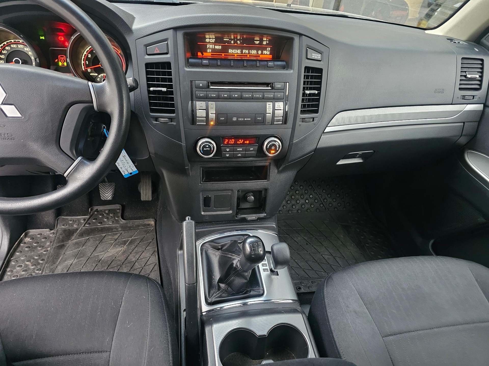 MITSUBISHI Pajero 3.2 DID Profi-image-6