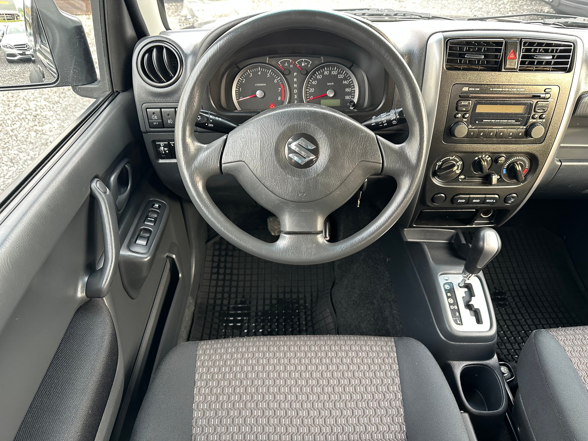 SUZUKI Jimny 1.3 16V GL Top Barry Automatic-image-13