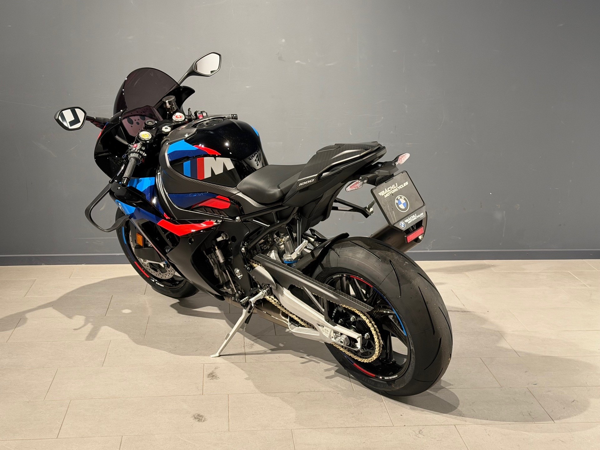 BMW M 1000 RR-image-4