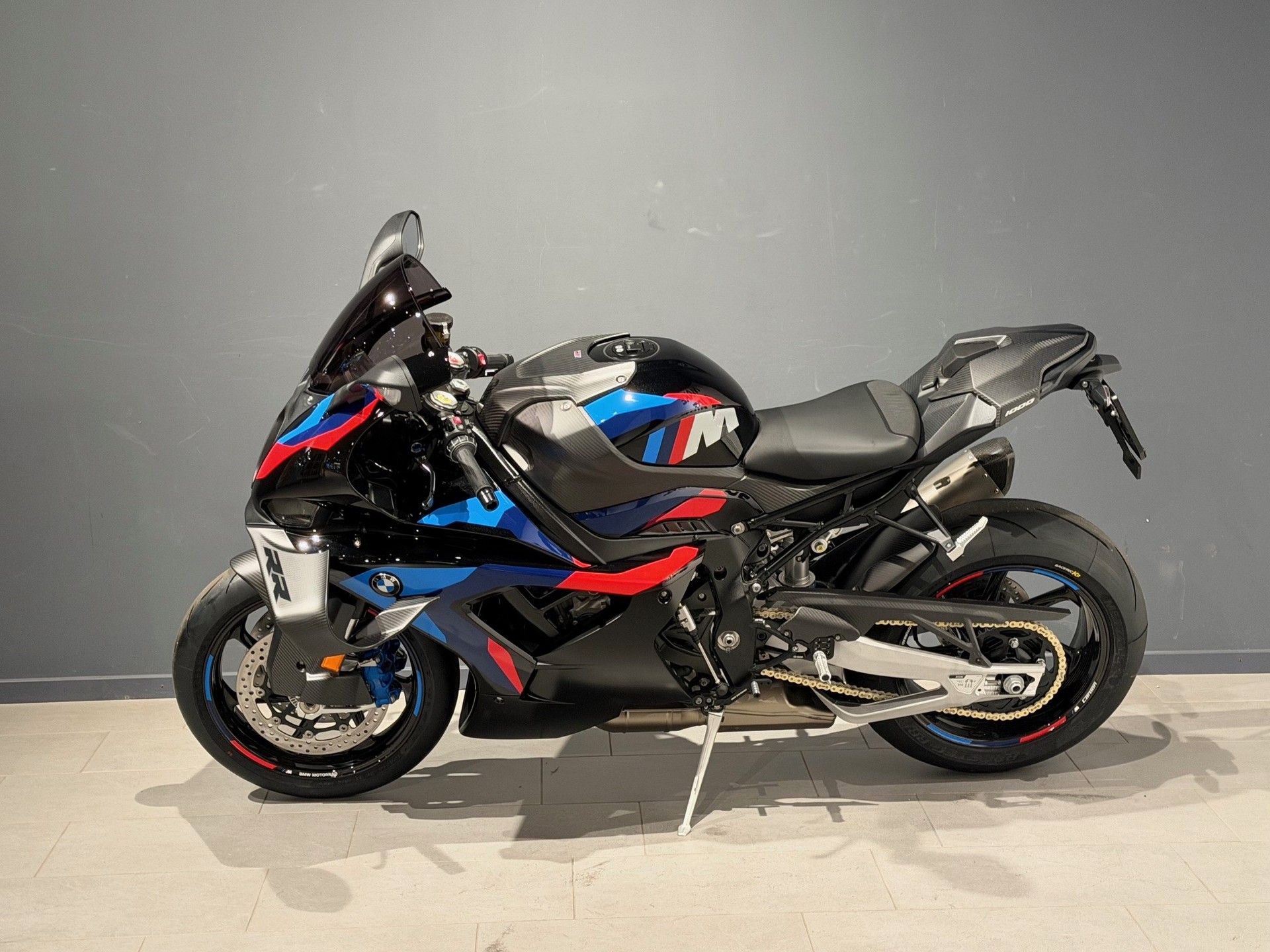BMW M 1000 RR-image-3