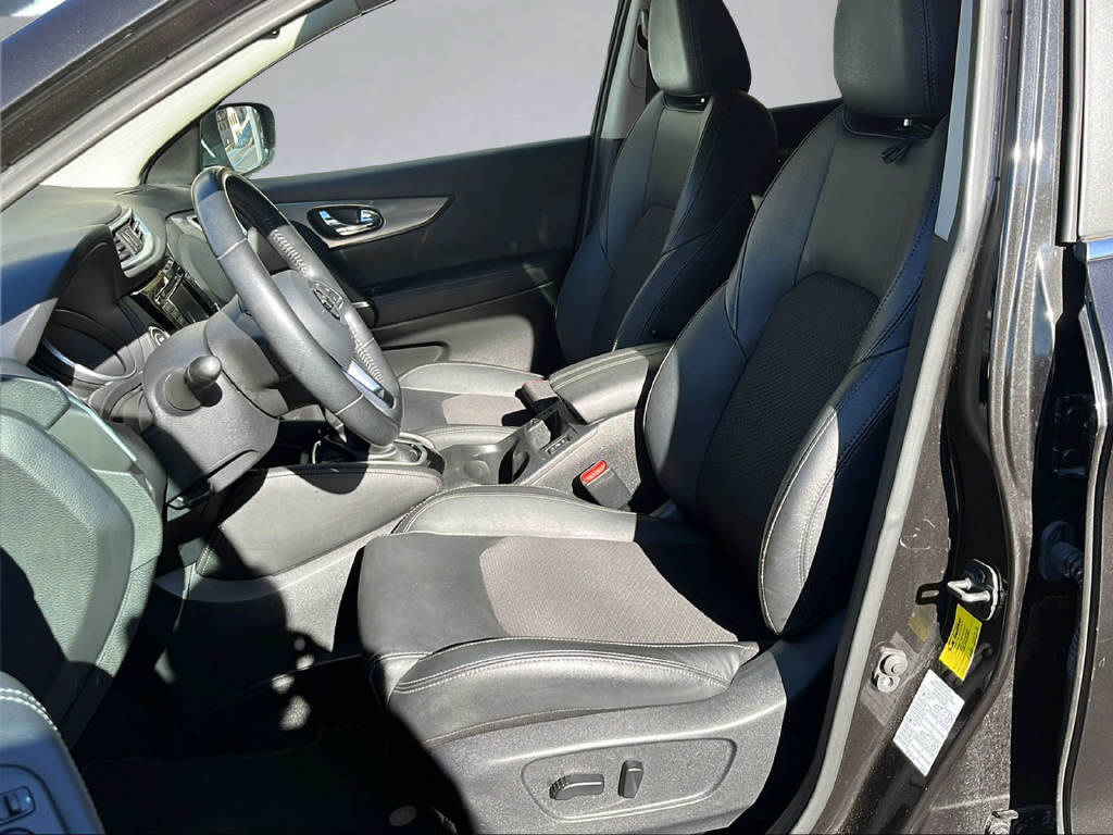 NISSAN Qashqai 1.3 DIG-T 160 Tekna-image-8